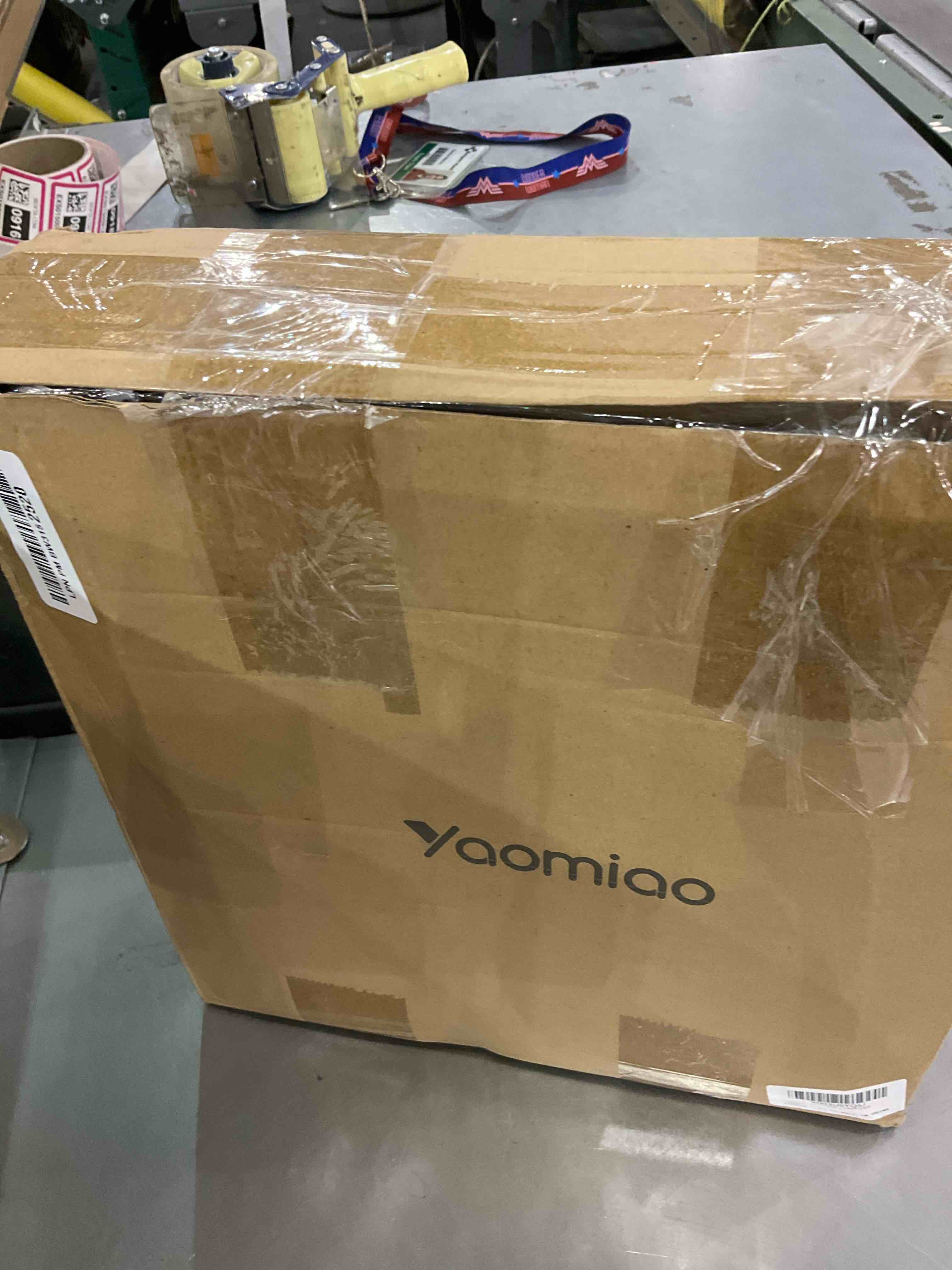 https://s3.amazonaws.com/lotting-images-prod/BargainHunt/EXS01562626_1717069246159.jpeg
