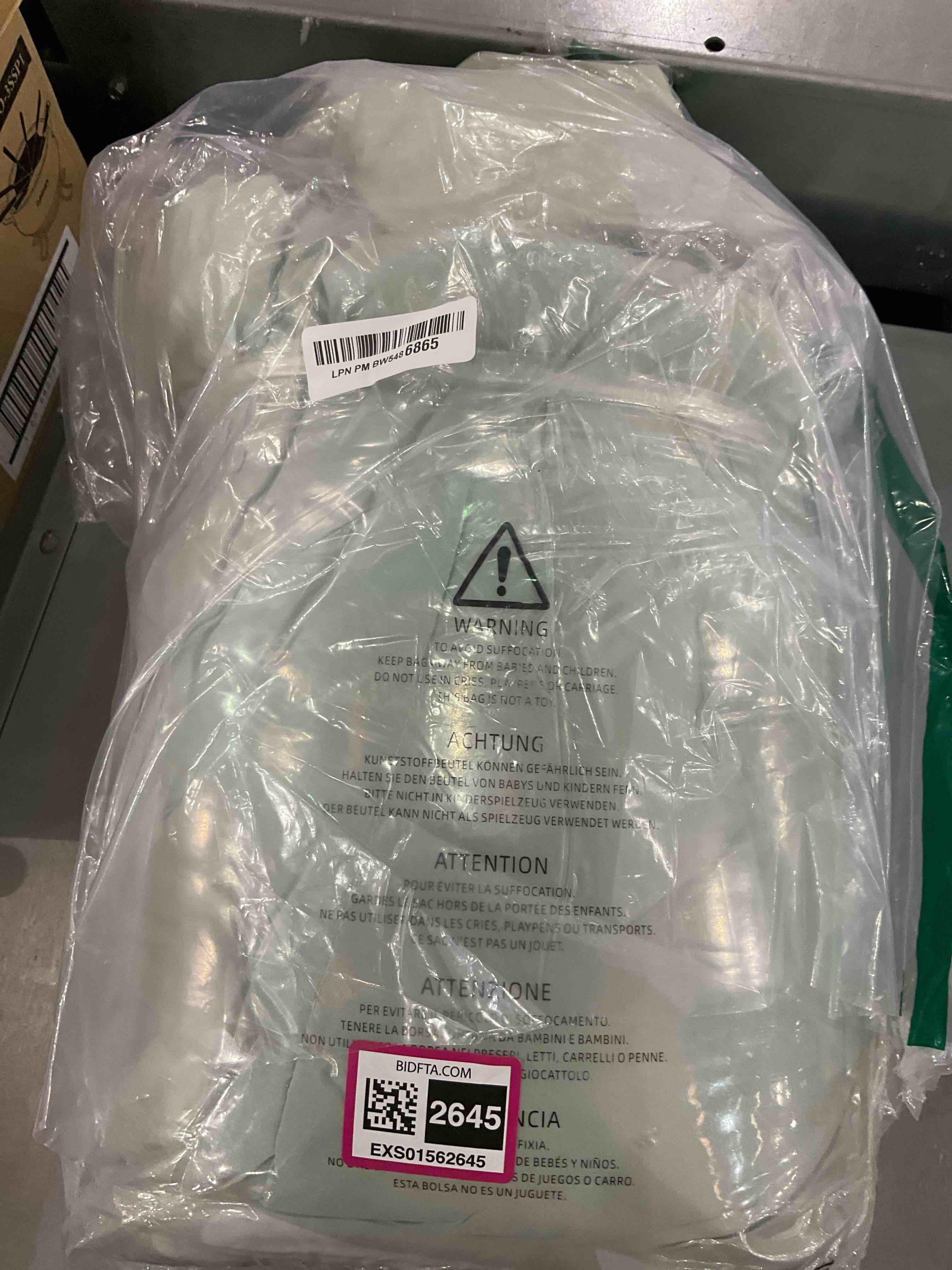 https://s3.amazonaws.com/lotting-images-prod/BargainHunt/EXS01562645_1717071693626.jpeg