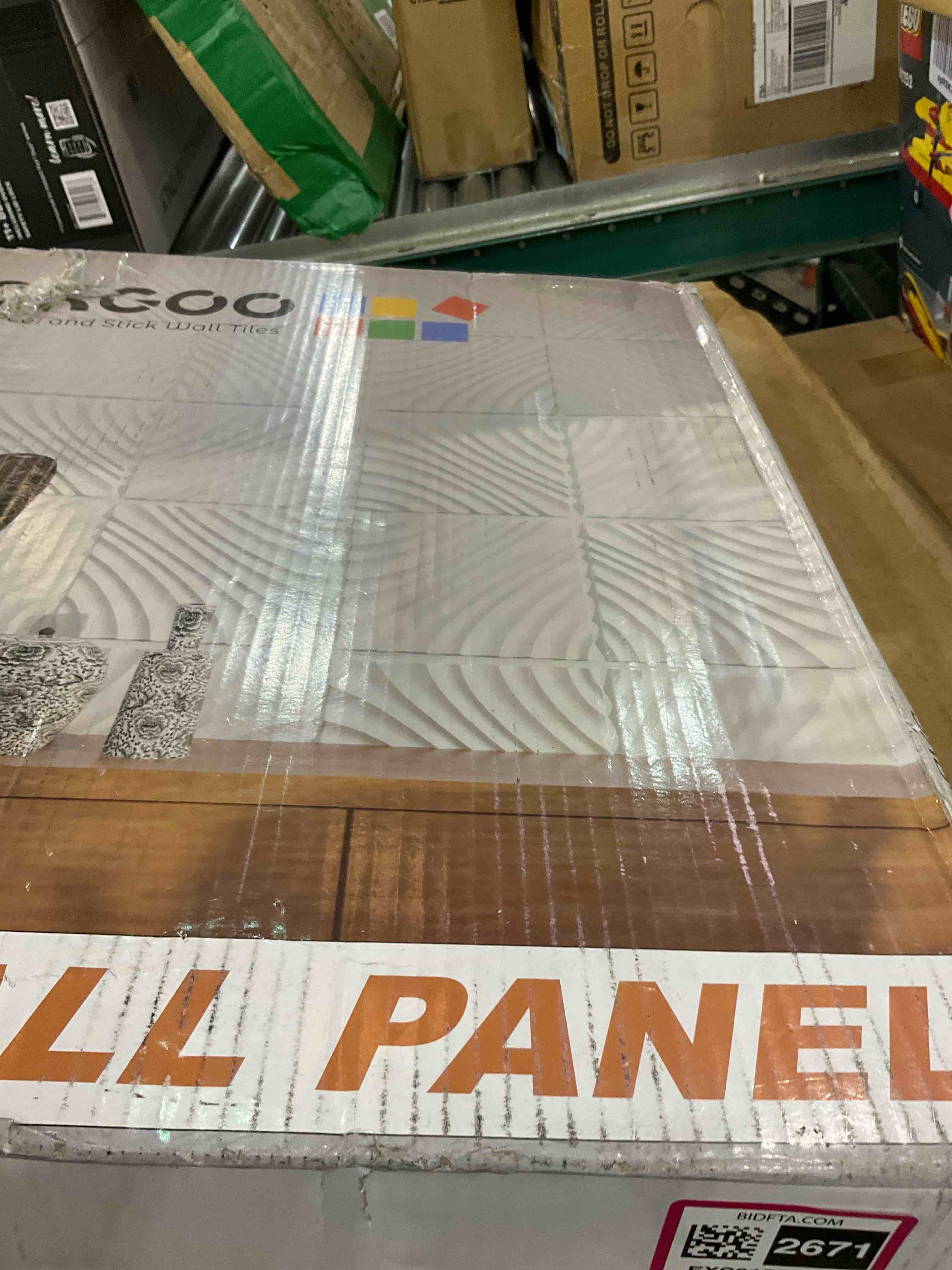 https://s3.amazonaws.com/lotting-images-prod/BargainHunt/EXS01562671_1717076121240.jpeg