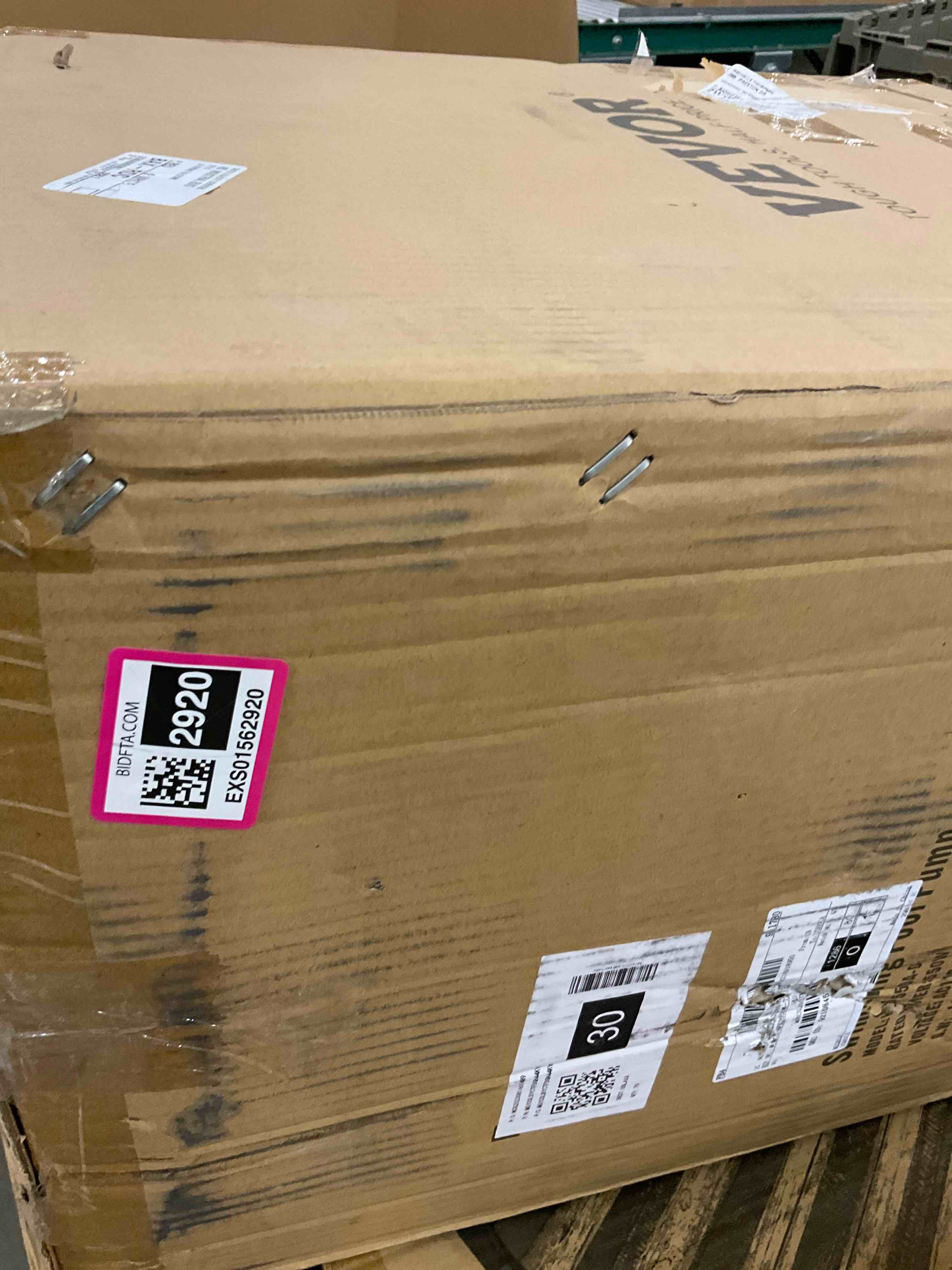 https://s3.amazonaws.com/lotting-images-prod/BargainHunt/EXS01562920_1717523656824.jpeg
