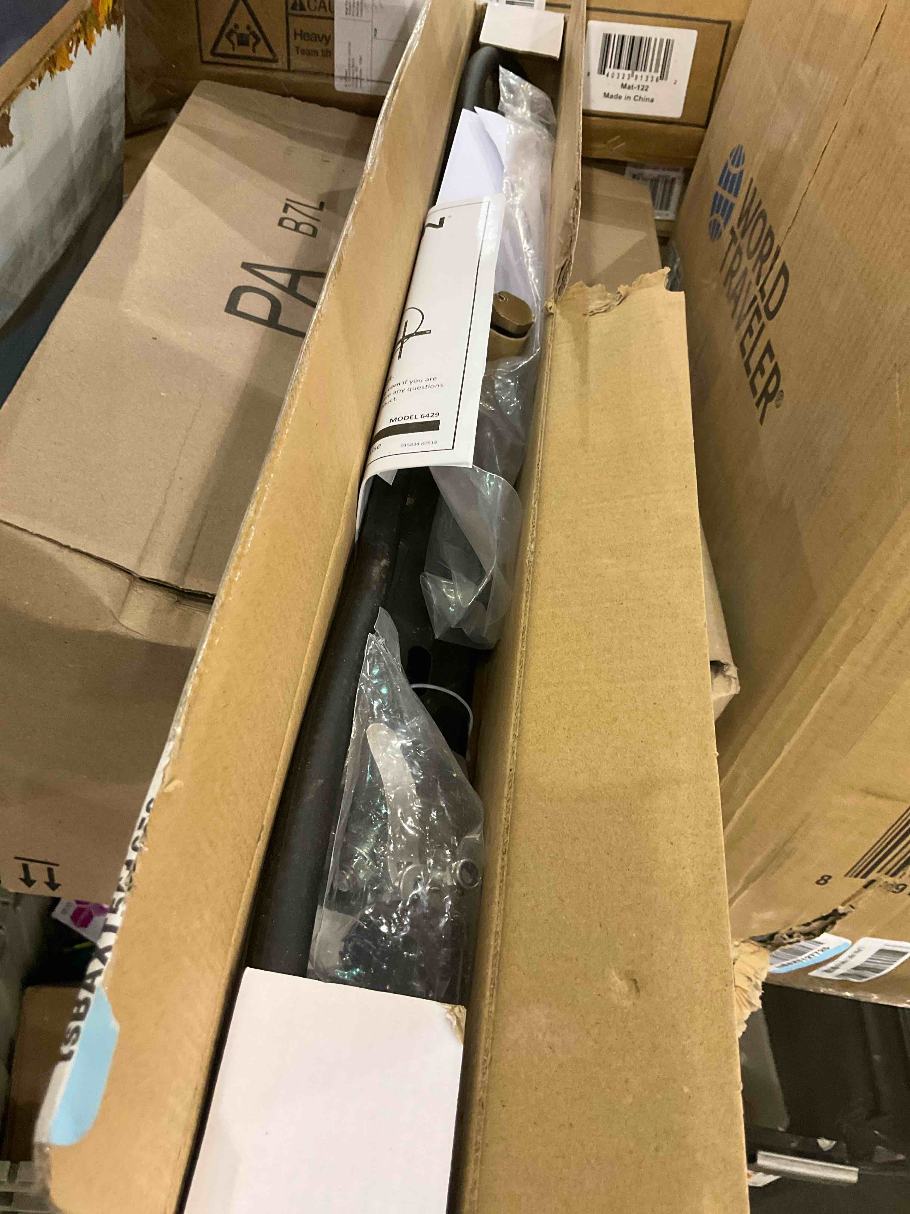 https://s3.amazonaws.com/lotting-images-prod/BargainHunt/EXS01563025_1717071056790.jpeg
