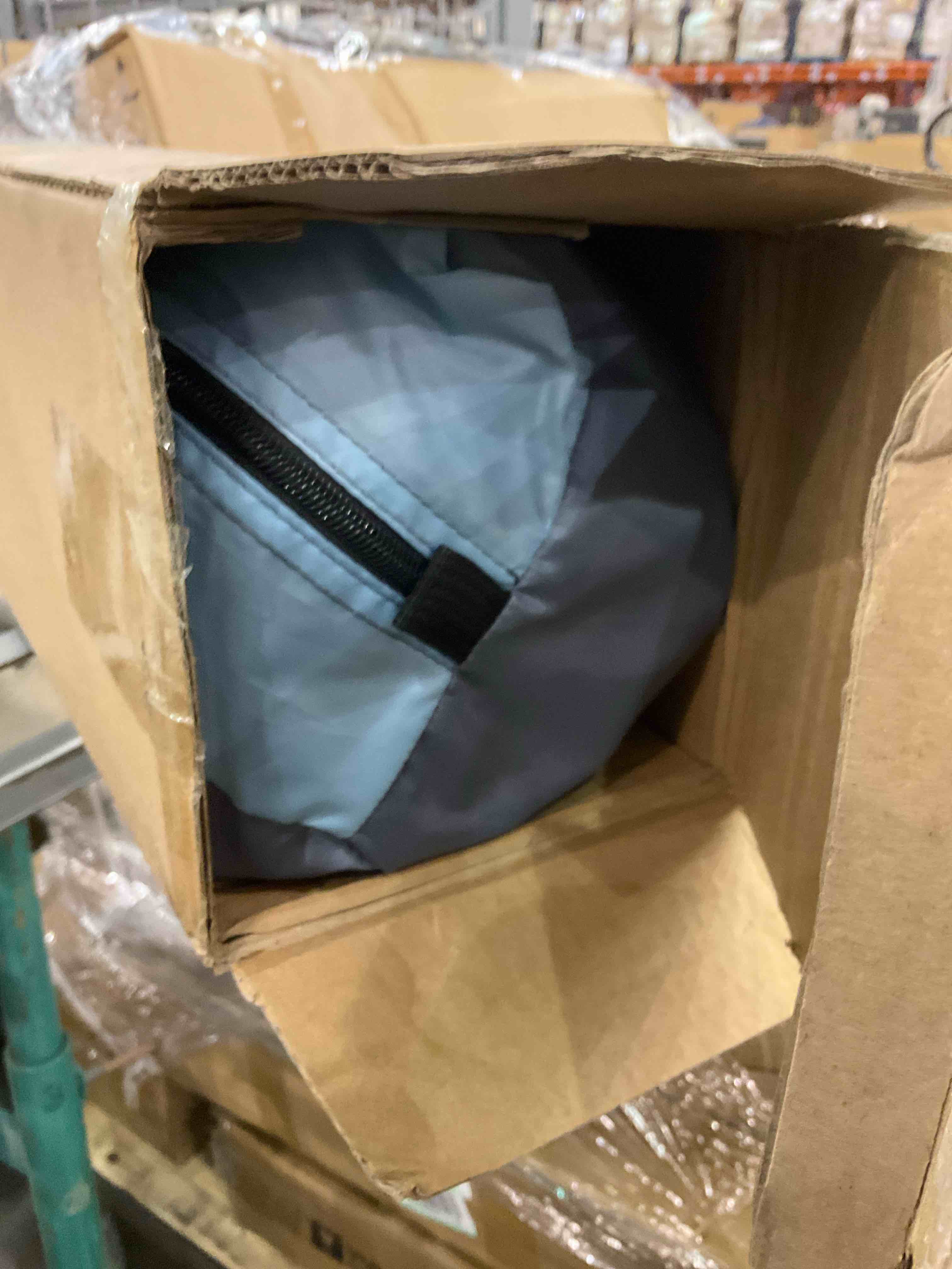 https://s3.amazonaws.com/lotting-images-prod/BargainHunt/EXS01563033_1717071806400.jpeg