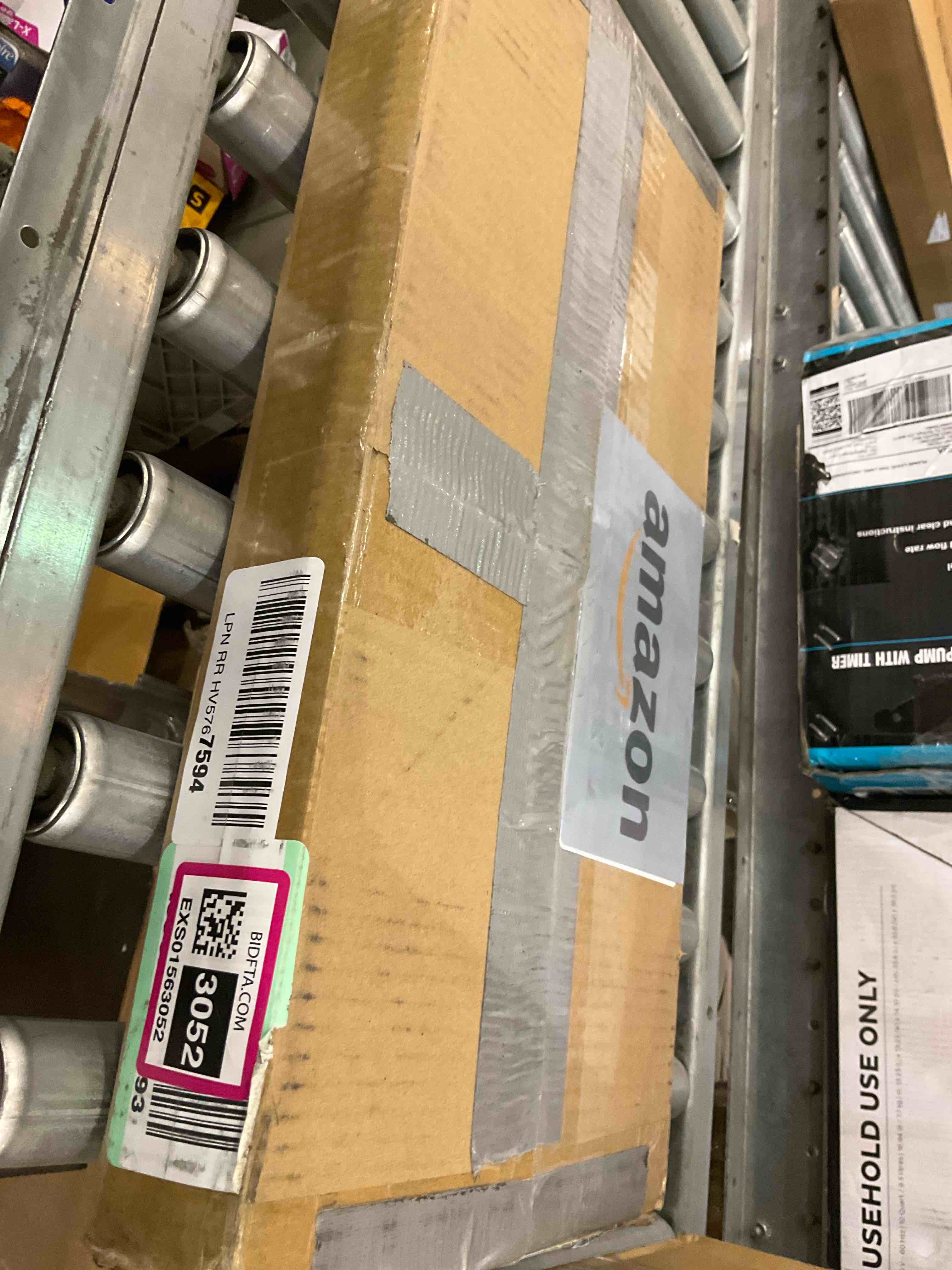https://s3.amazonaws.com/lotting-images-prod/BargainHunt/EXS01563052_1717075946361.jpeg