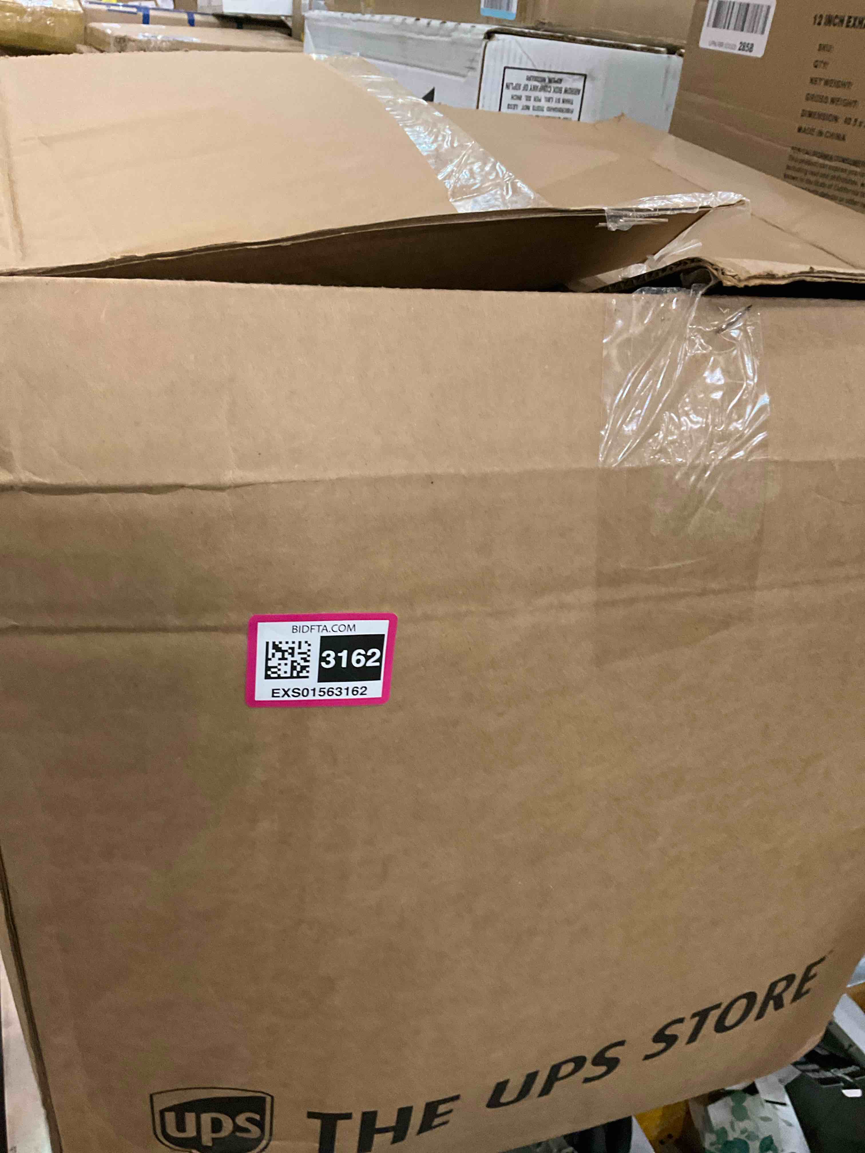 https://s3.amazonaws.com/lotting-images-prod/BargainHunt/EXS01563162_1717426847902.jpeg