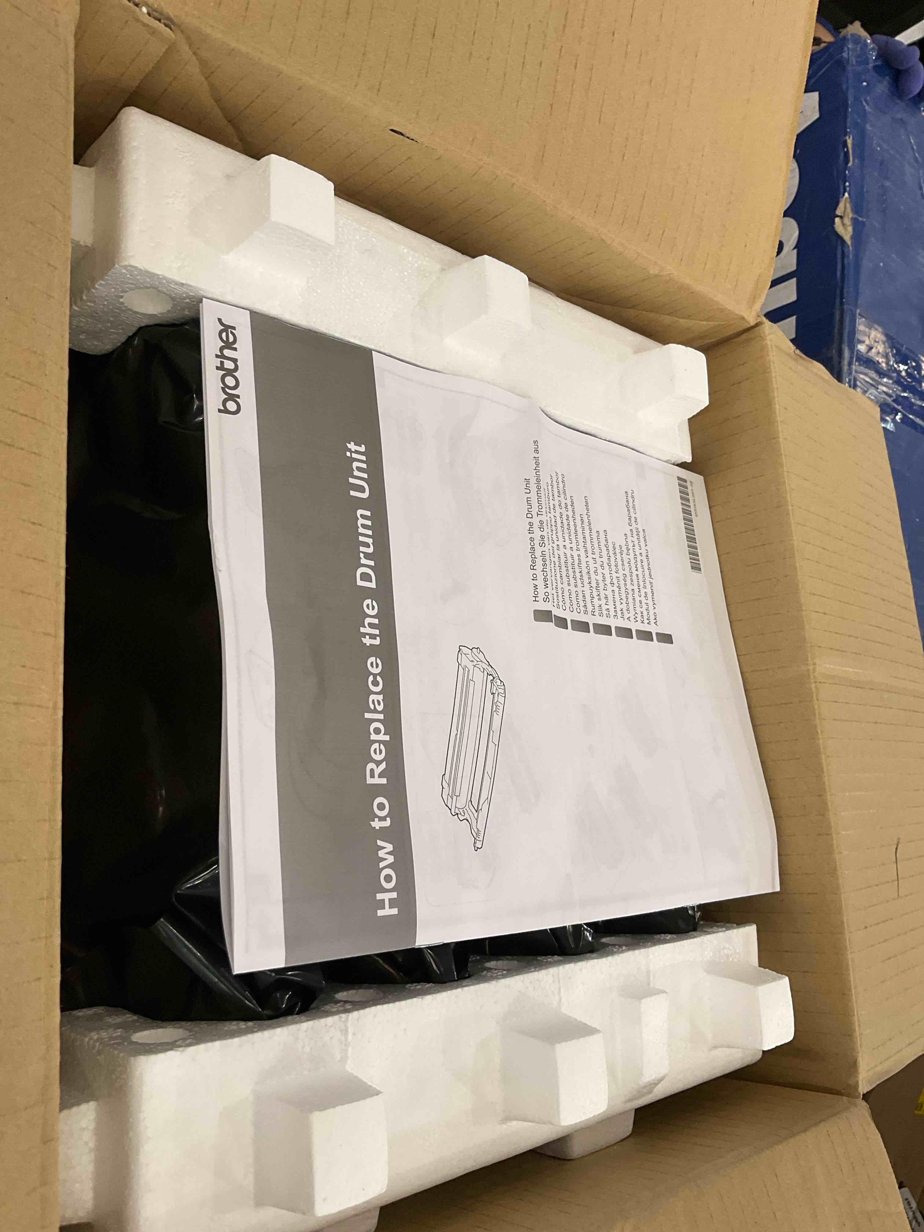 https://s3.amazonaws.com/lotting-images-prod/BargainHunt/EXS01563375_1717522836720.jpeg