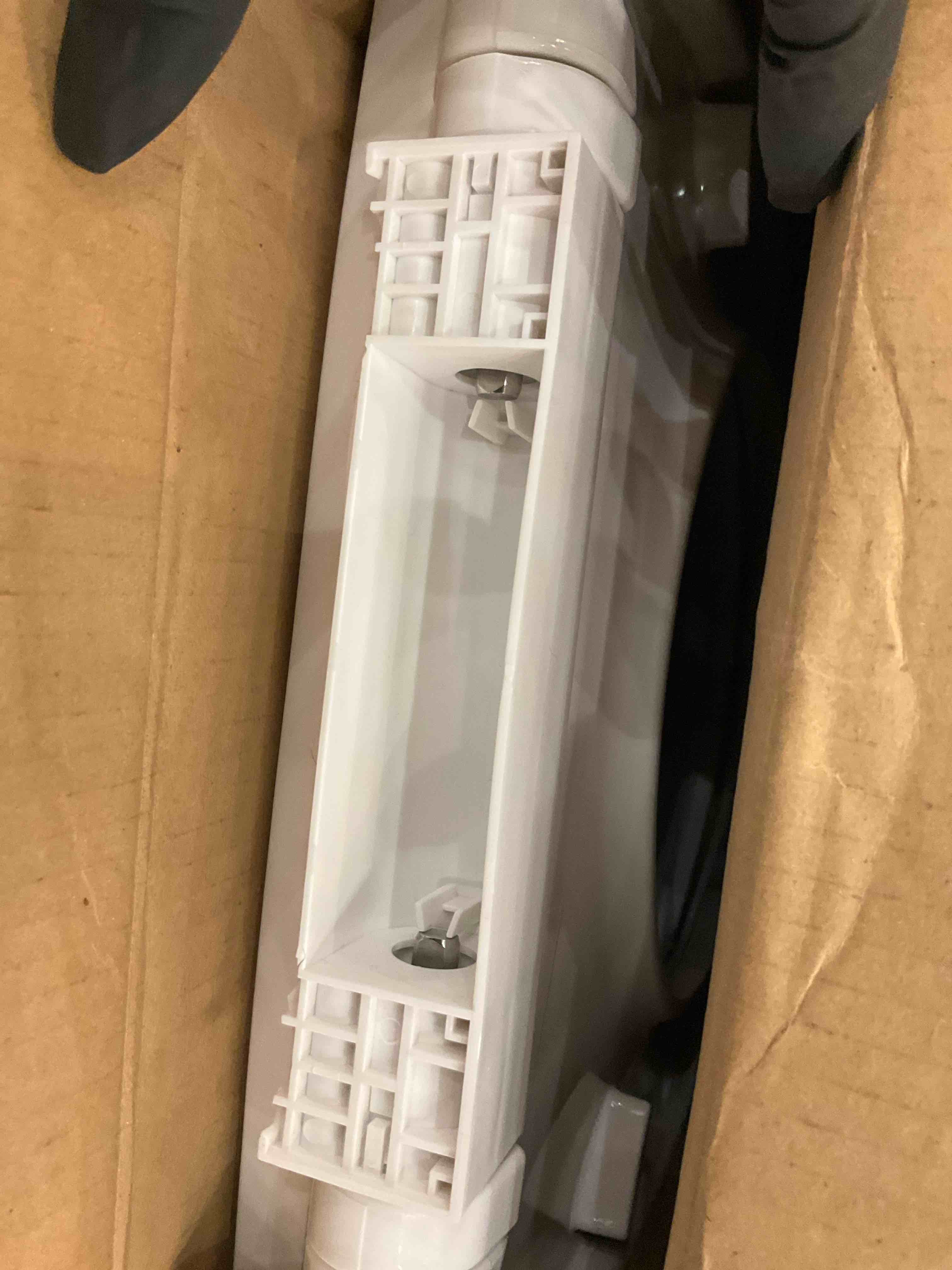 https://s3.amazonaws.com/lotting-images-prod/BargainHunt/EXS01563376_1717522894605.jpeg