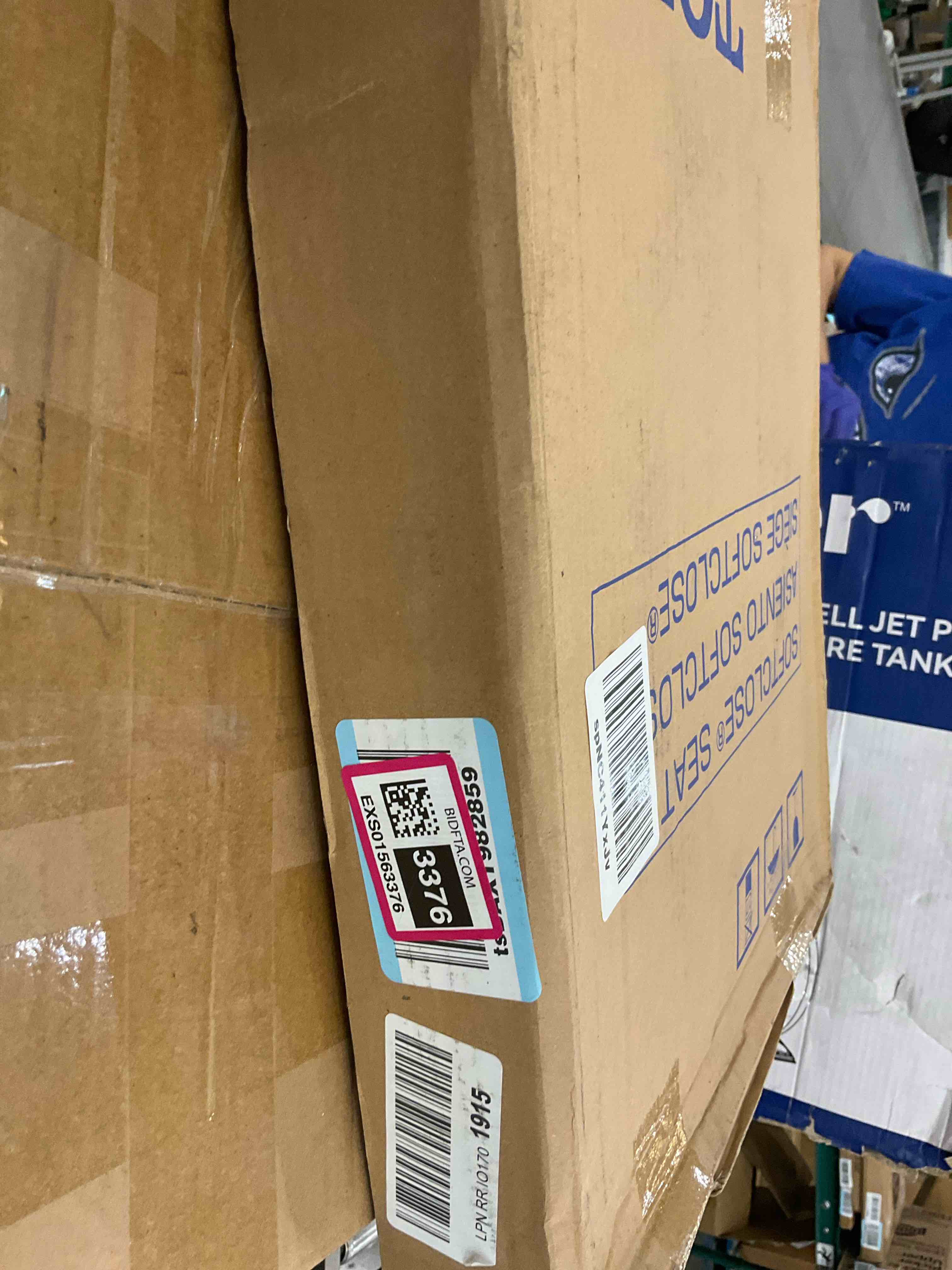 https://s3.amazonaws.com/lotting-images-prod/BargainHunt/EXS01563376_1717522897117.jpeg