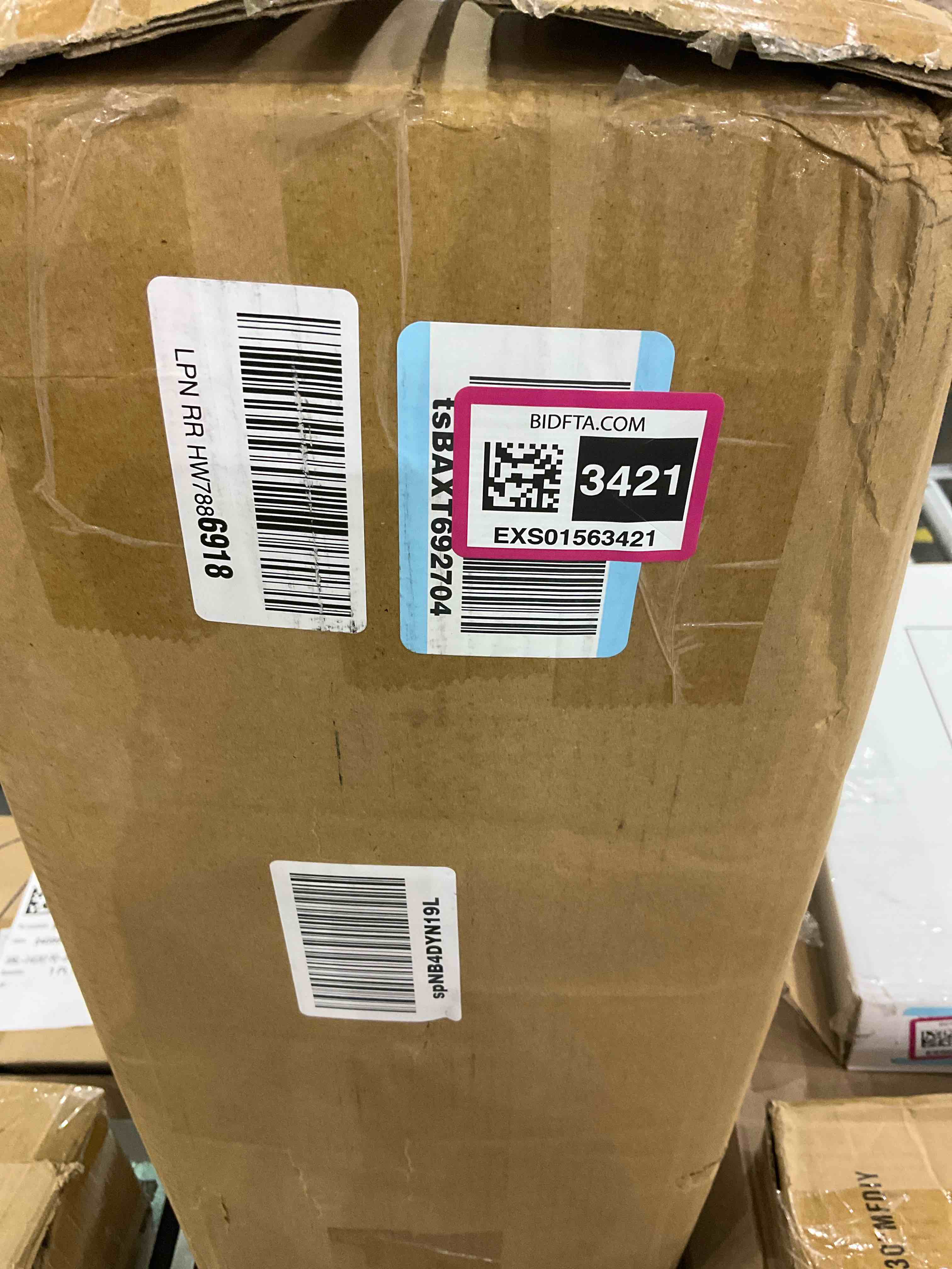 https://s3.amazonaws.com/lotting-images-prod/BargainHunt/EXS01563421_1717588288593.jpeg