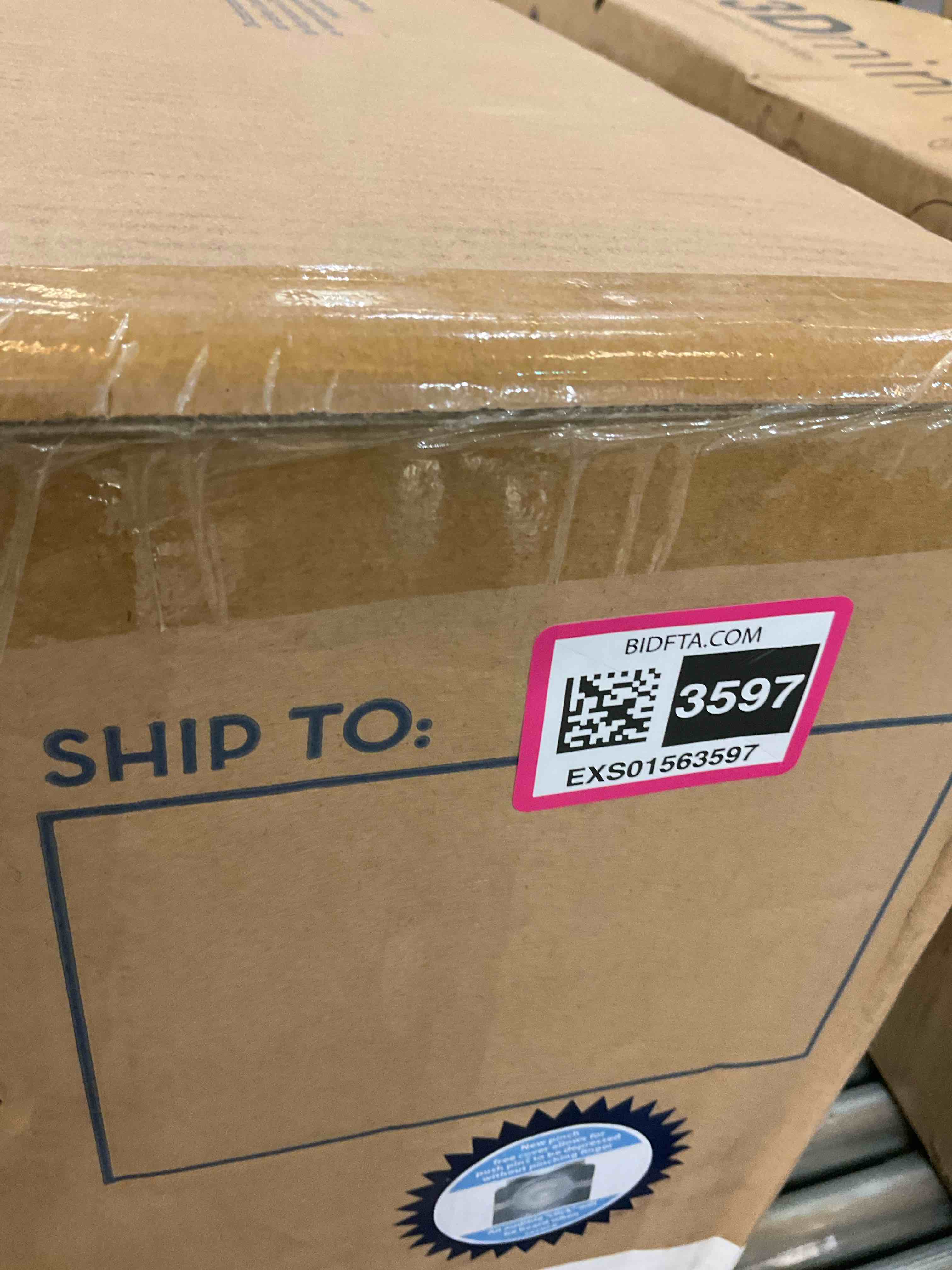 https://s3.amazonaws.com/lotting-images-prod/BargainHunt/EXS01563597_1719941421136.jpeg