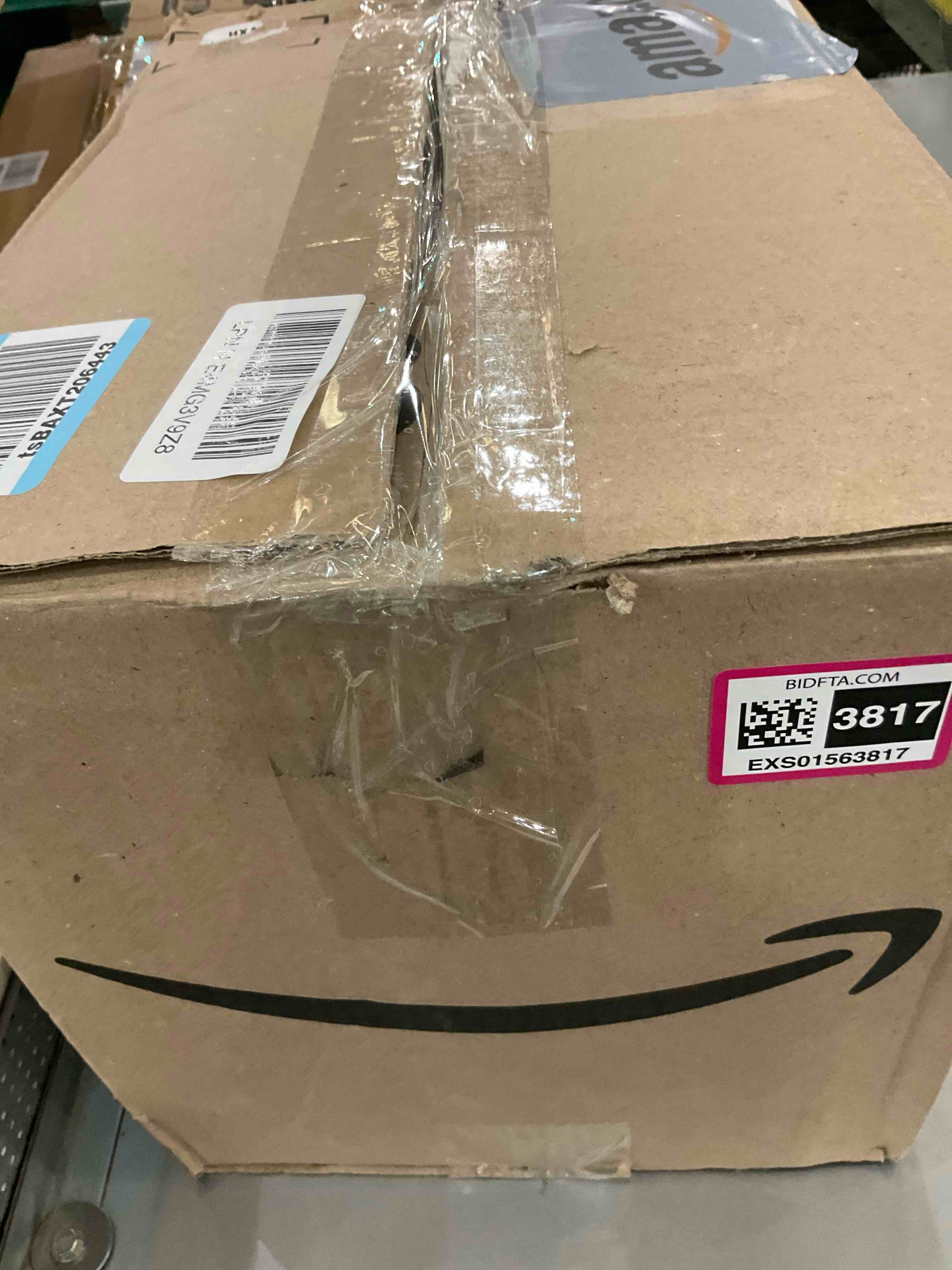 https://s3.amazonaws.com/lotting-images-prod/BargainHunt/EXS01563817_1721675168281.jpeg