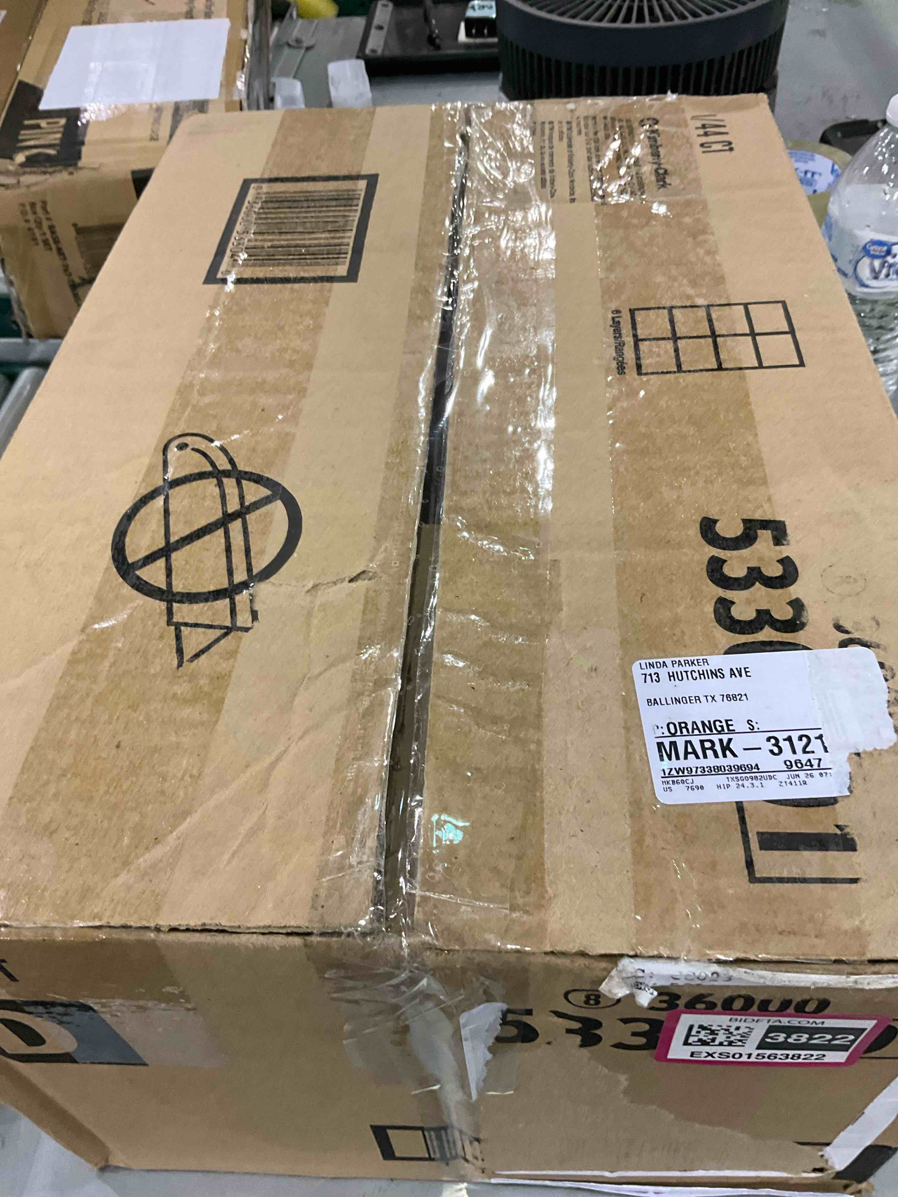 https://s3.amazonaws.com/lotting-images-prod/BargainHunt/EXS01563822_1721733840186.jpeg