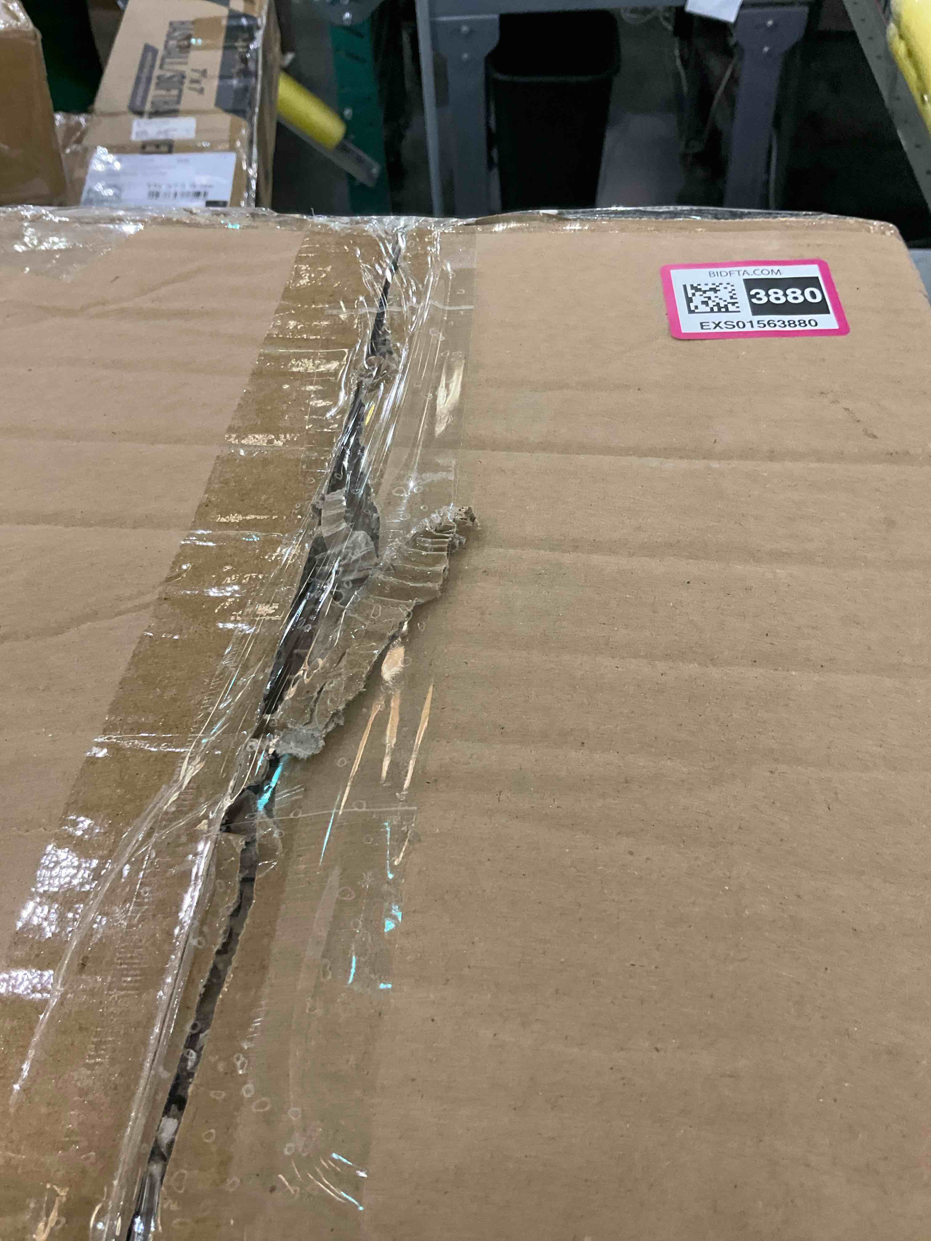 https://s3.amazonaws.com/lotting-images-prod/BargainHunt/EXS01563880_1721756018637.jpeg