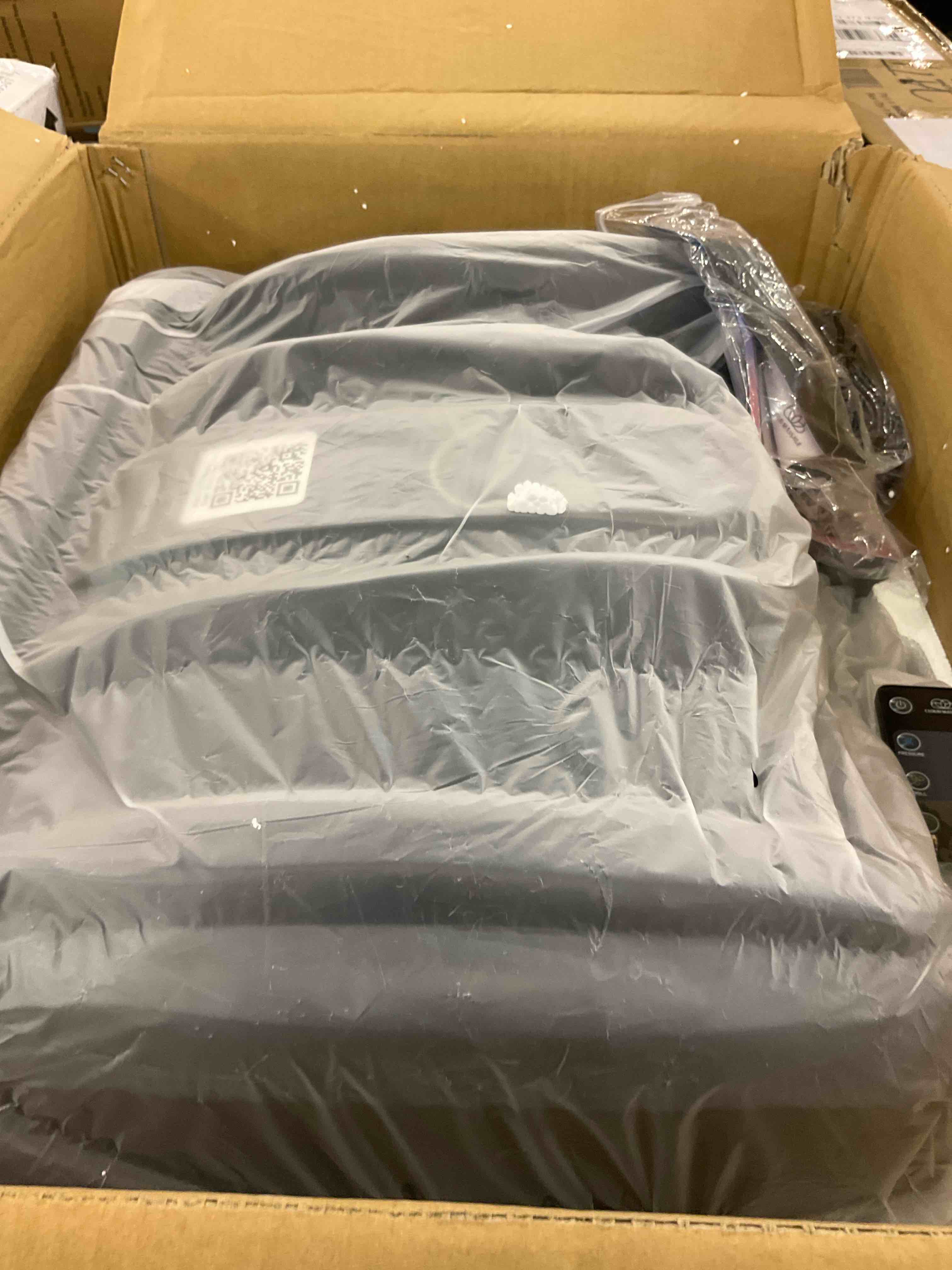 https://s3.amazonaws.com/lotting-images-prod/BargainHunt/EXS01563889_1721760700729.jpeg