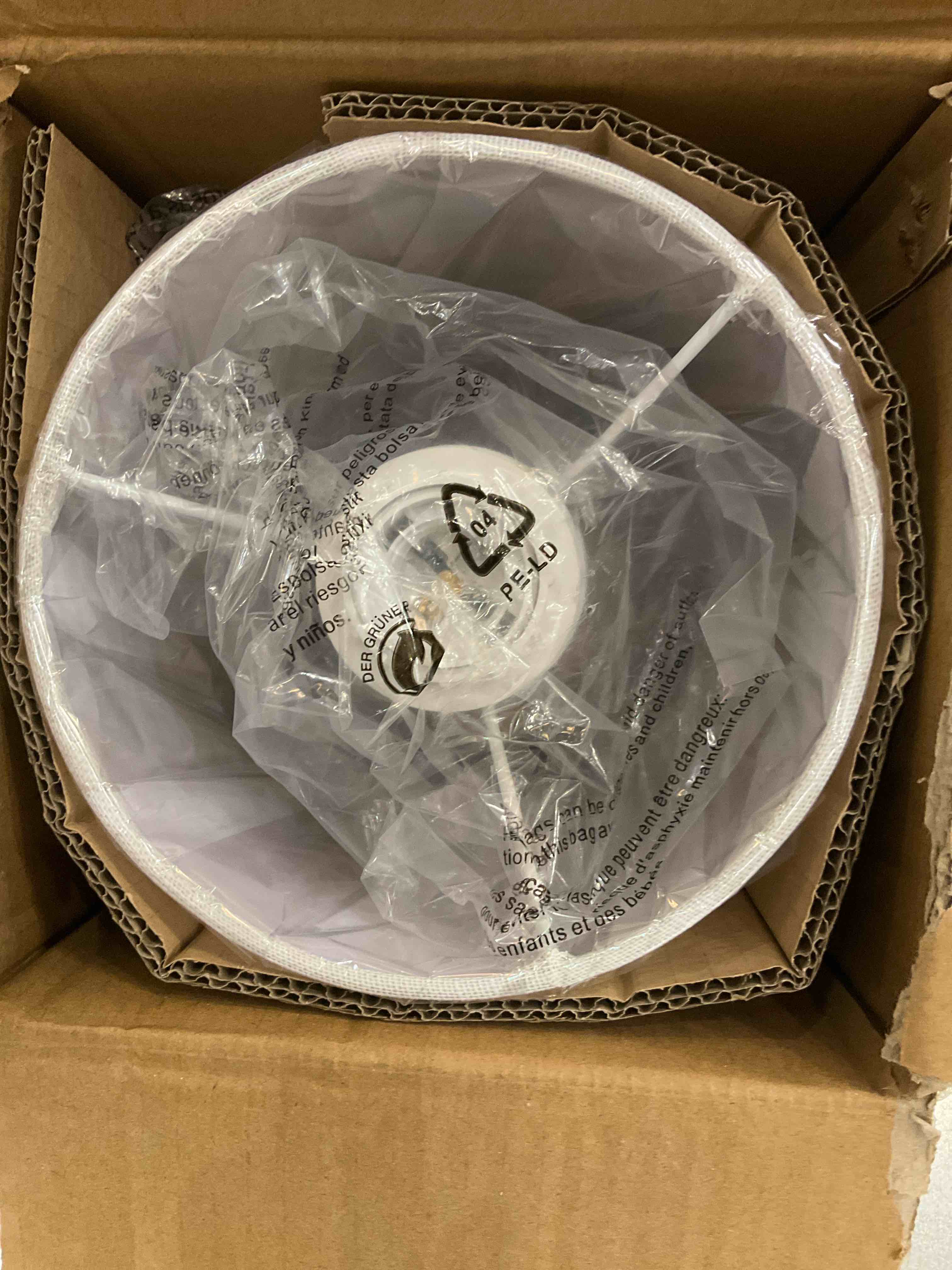 https://s3.amazonaws.com/lotting-images-prod/BargainHunt/EXS01564174_1716310434191.jpeg
