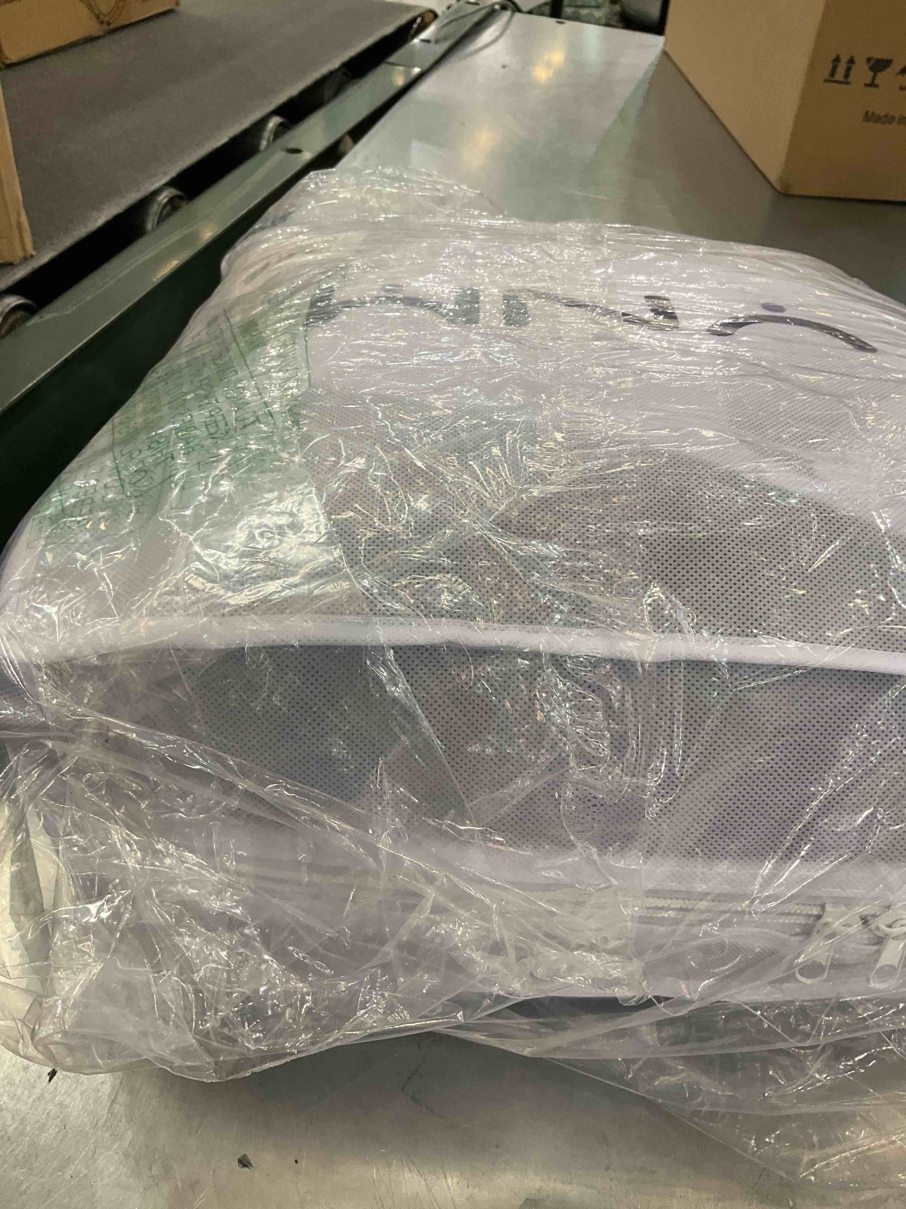 https://s3.amazonaws.com/lotting-images-prod/BargainHunt/EXS01564185_1716311972309.jpeg