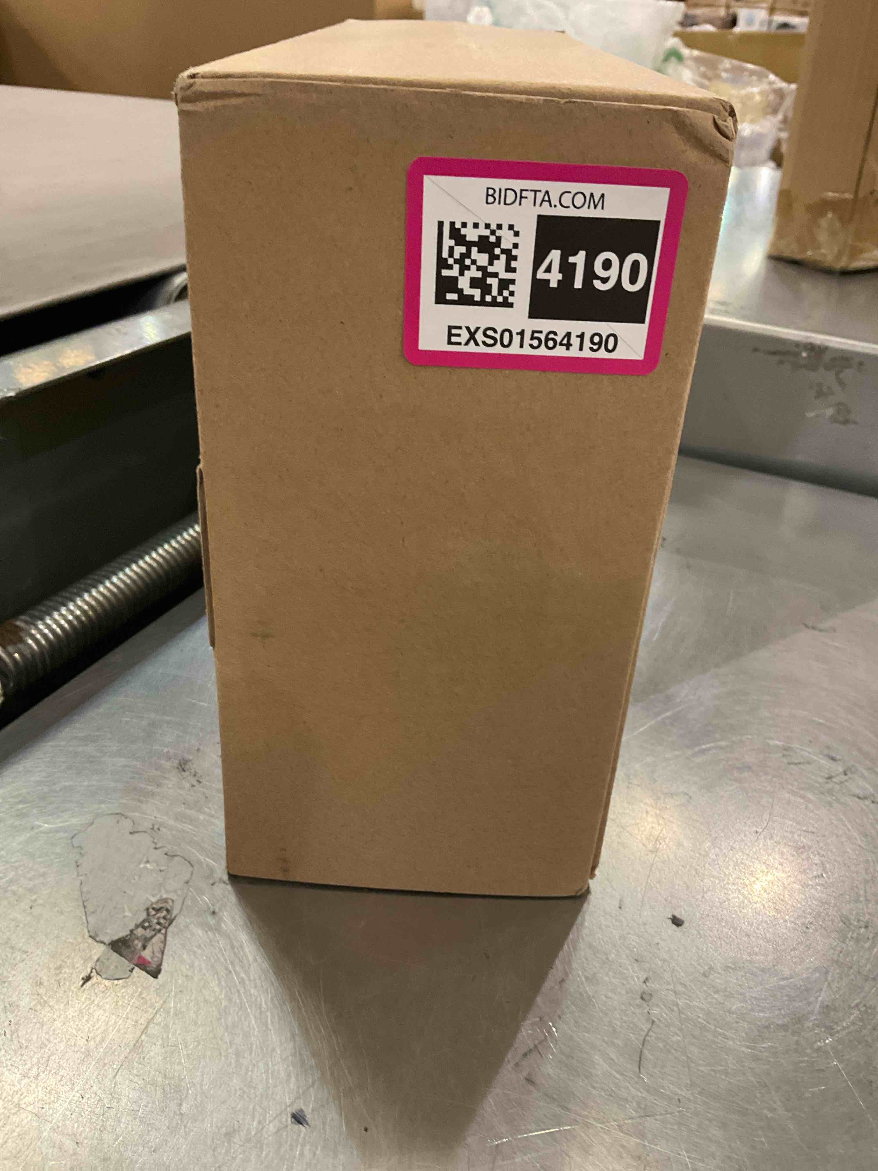 https://s3.amazonaws.com/lotting-images-prod/BargainHunt/EXS01564190_1716311048549.jpeg