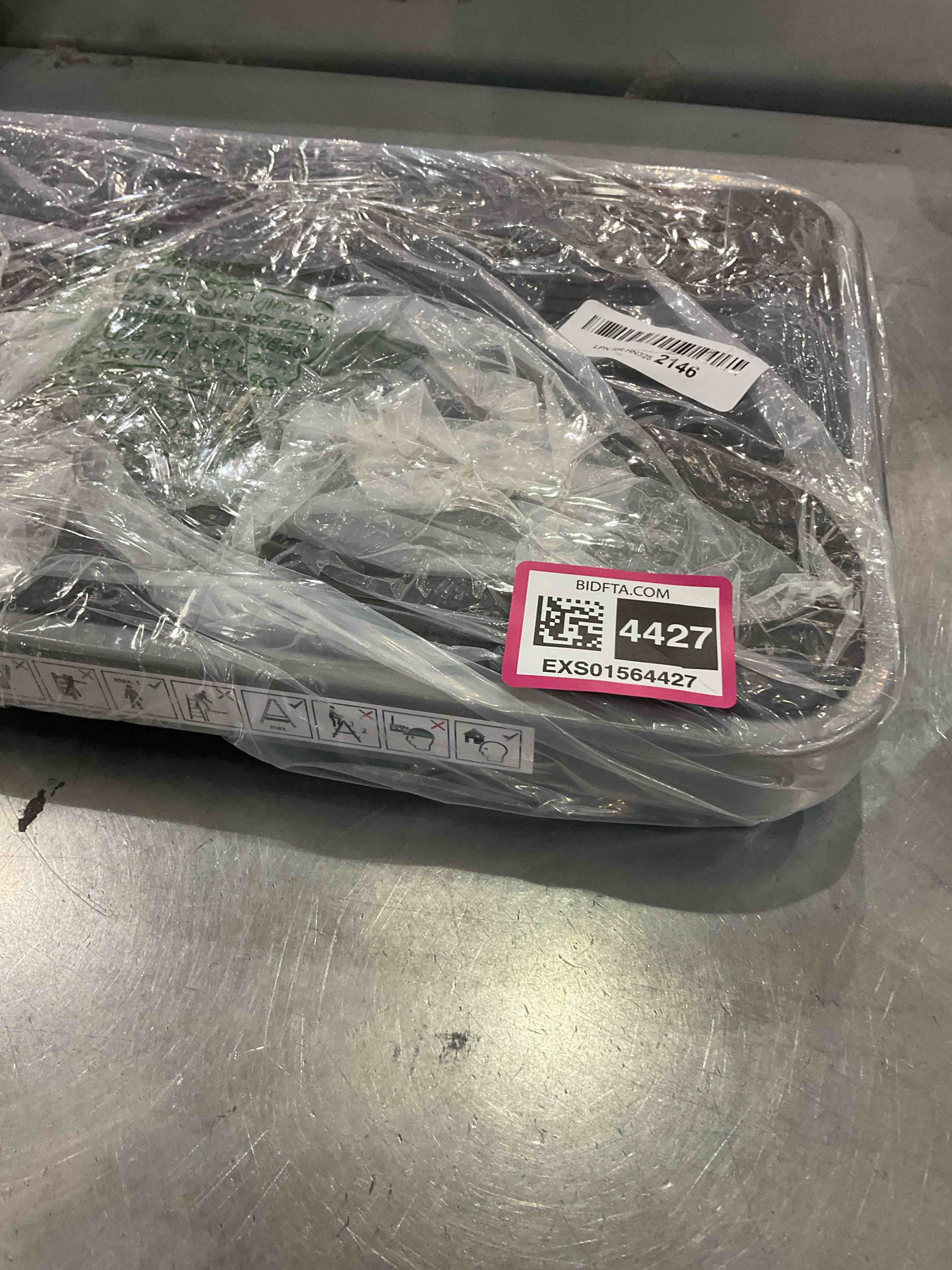 https://s3.amazonaws.com/lotting-images-prod/BargainHunt/EXS01564427_1716467148531.jpeg