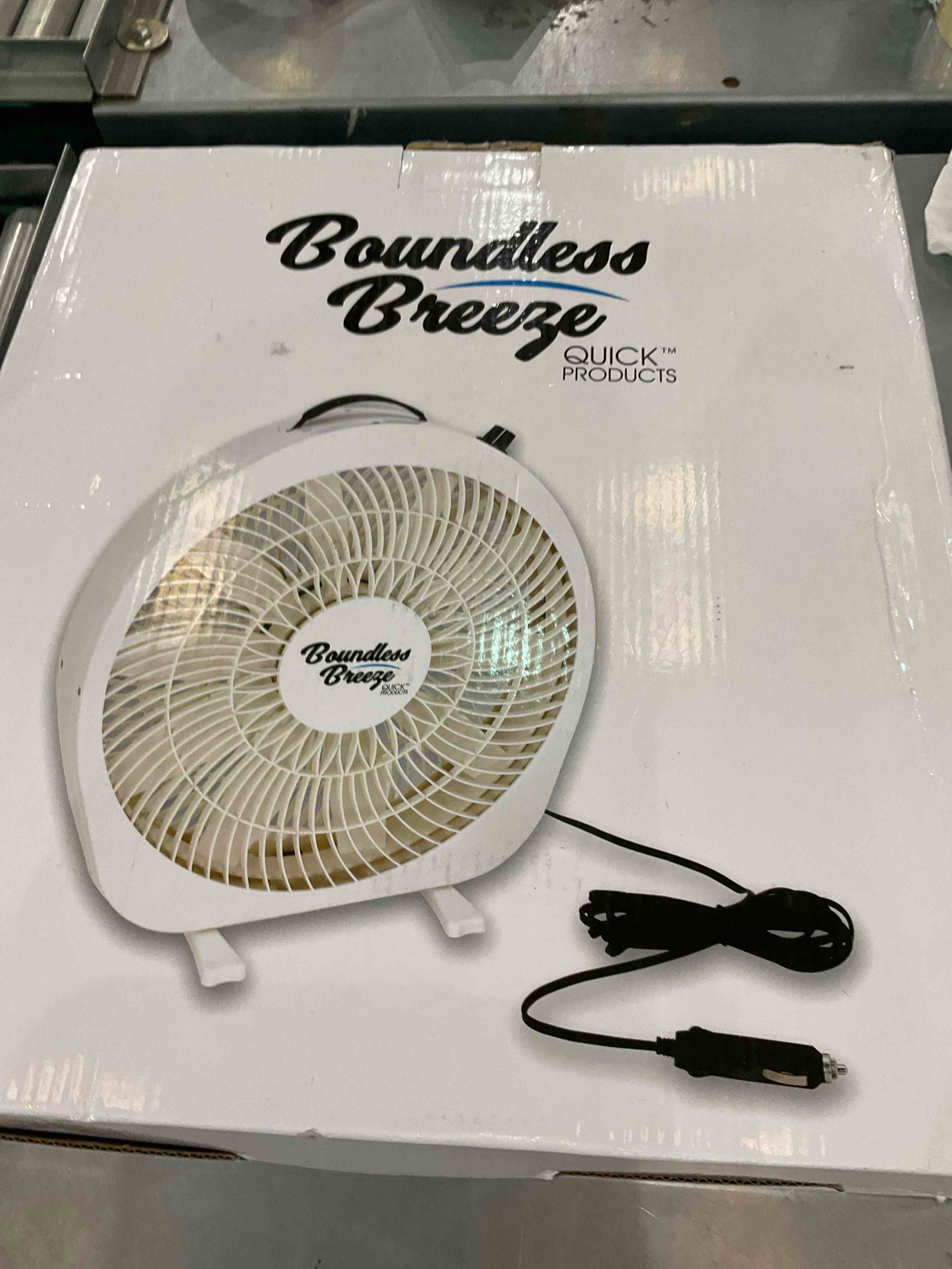 https://s3.amazonaws.com/lotting-images-prod/BargainHunt/EXS01564628_1722348143066.jpeg