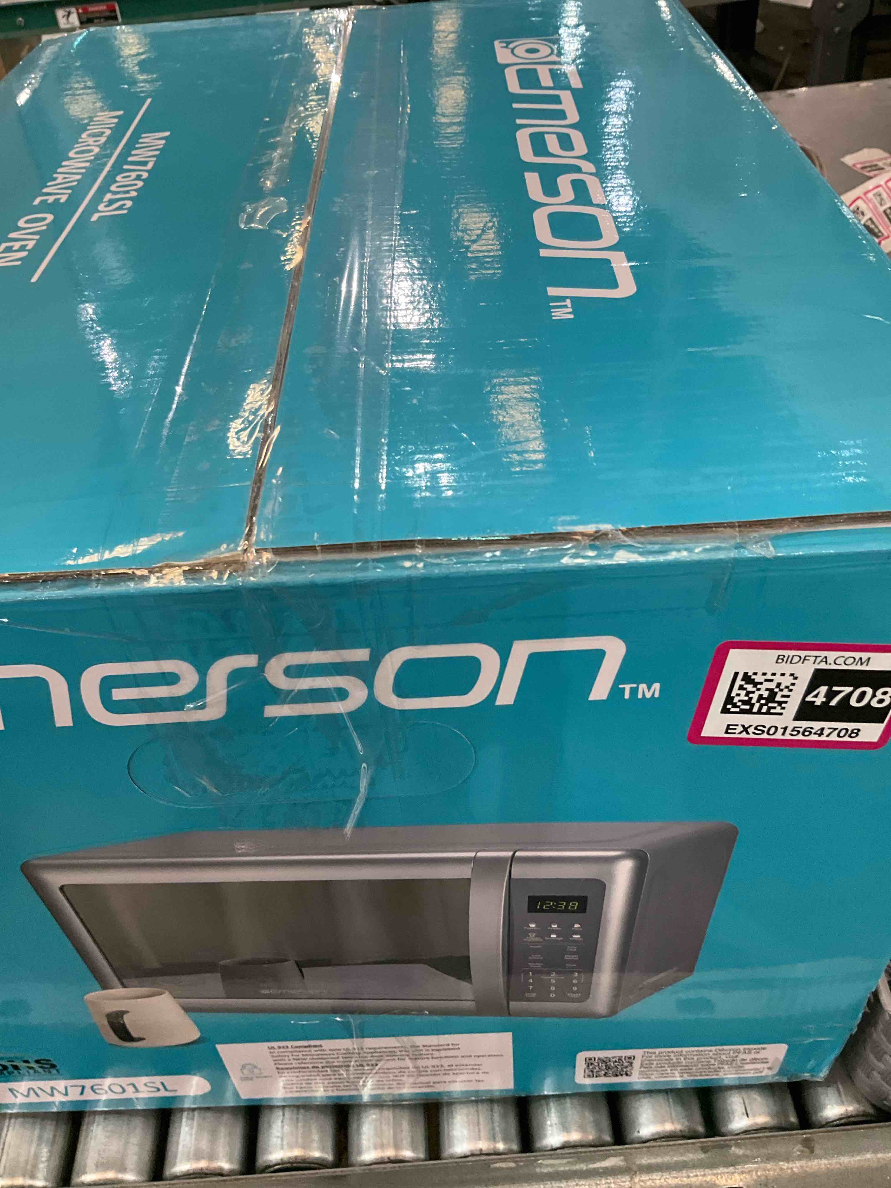 https://s3.amazonaws.com/lotting-images-prod/BargainHunt/EXS01564708_1722447018916.jpeg