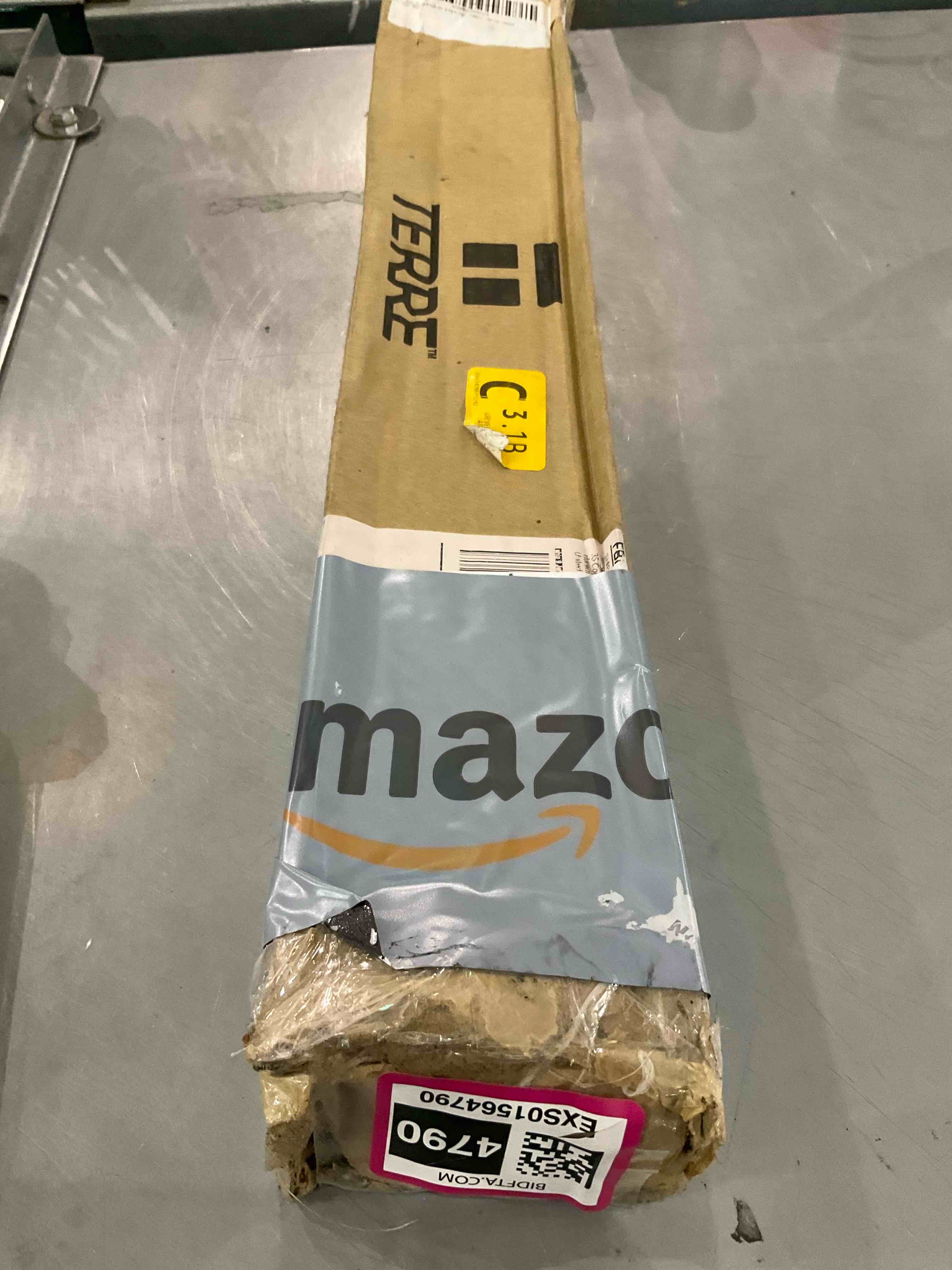 https://s3.amazonaws.com/lotting-images-prod/BargainHunt/EXS01564790_1722608906897.jpeg