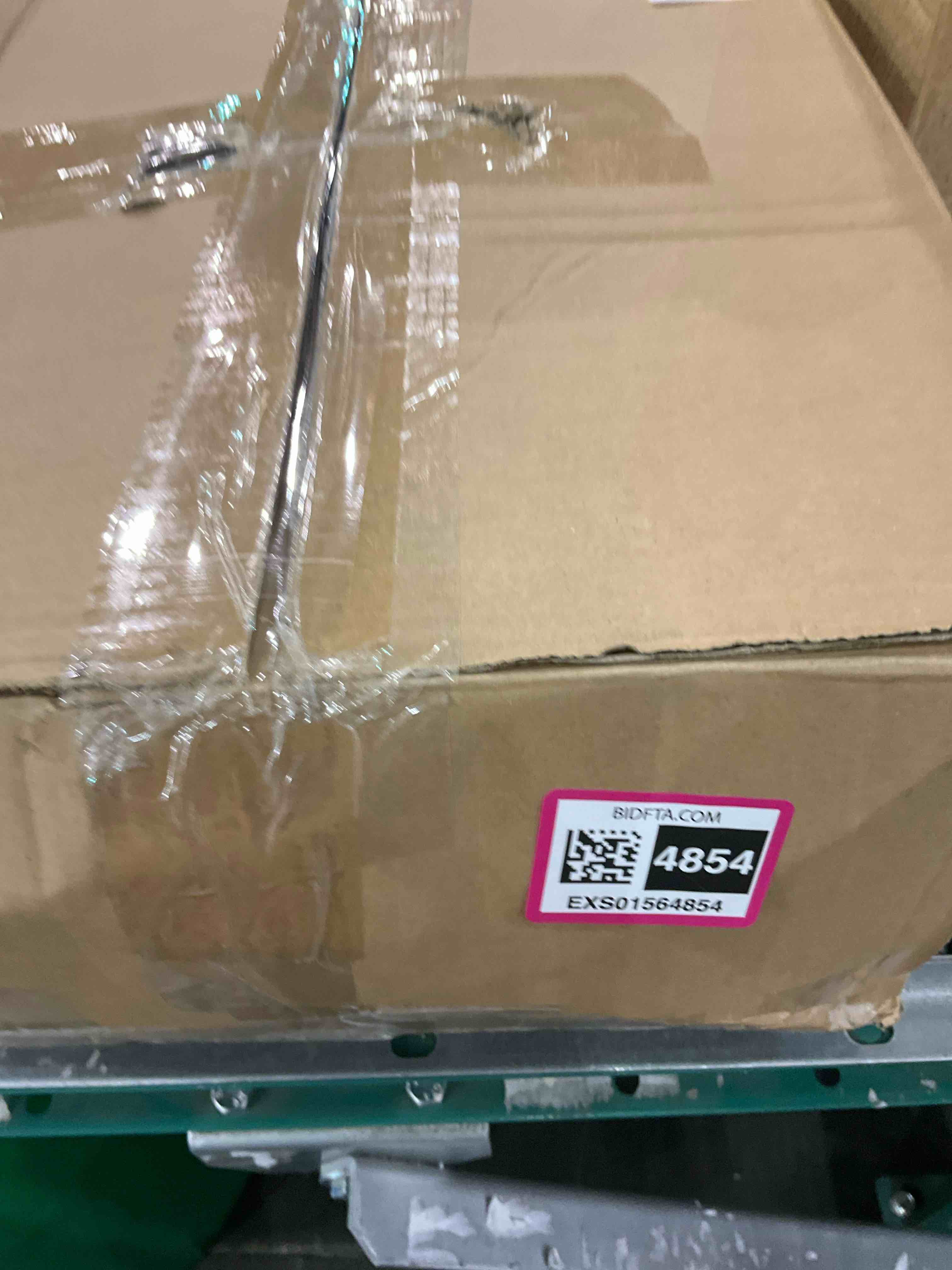 https://s3.amazonaws.com/lotting-images-prod/BargainHunt/EXS01564854_1722859604451.jpeg