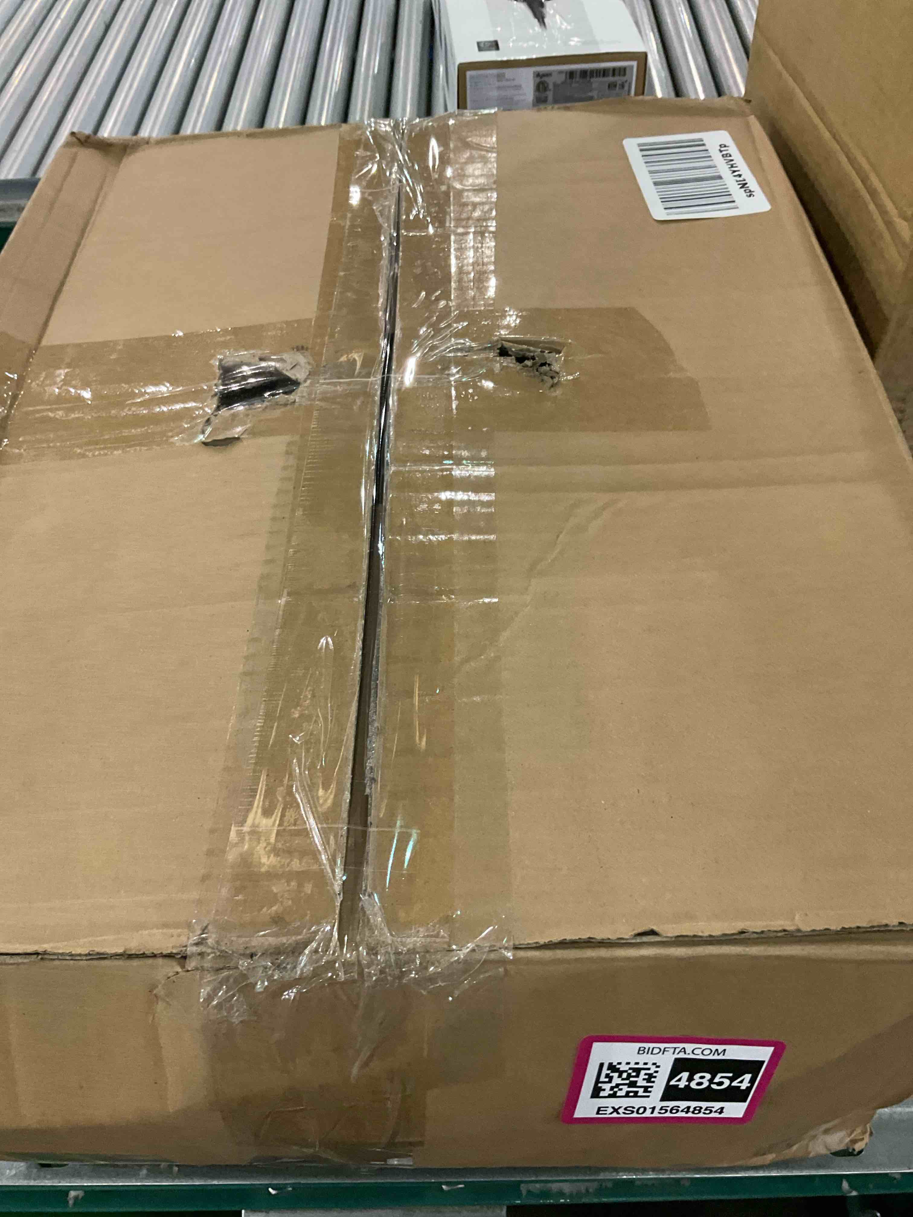 https://s3.amazonaws.com/lotting-images-prod/BargainHunt/EXS01564854_1722859610612.jpeg