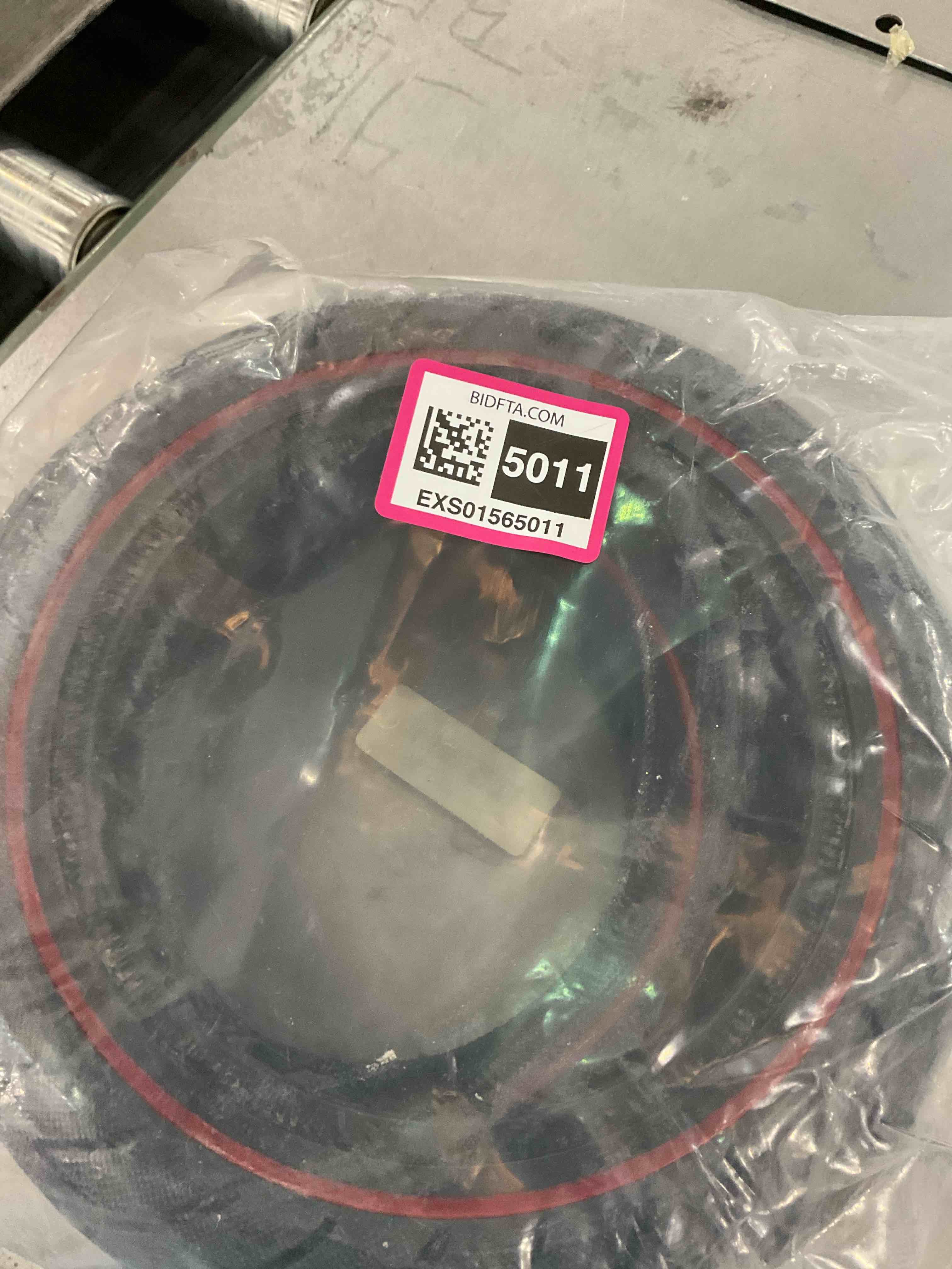 https://s3.amazonaws.com/lotting-images-prod/BargainHunt/EXS01565011_1716986929785.jpeg