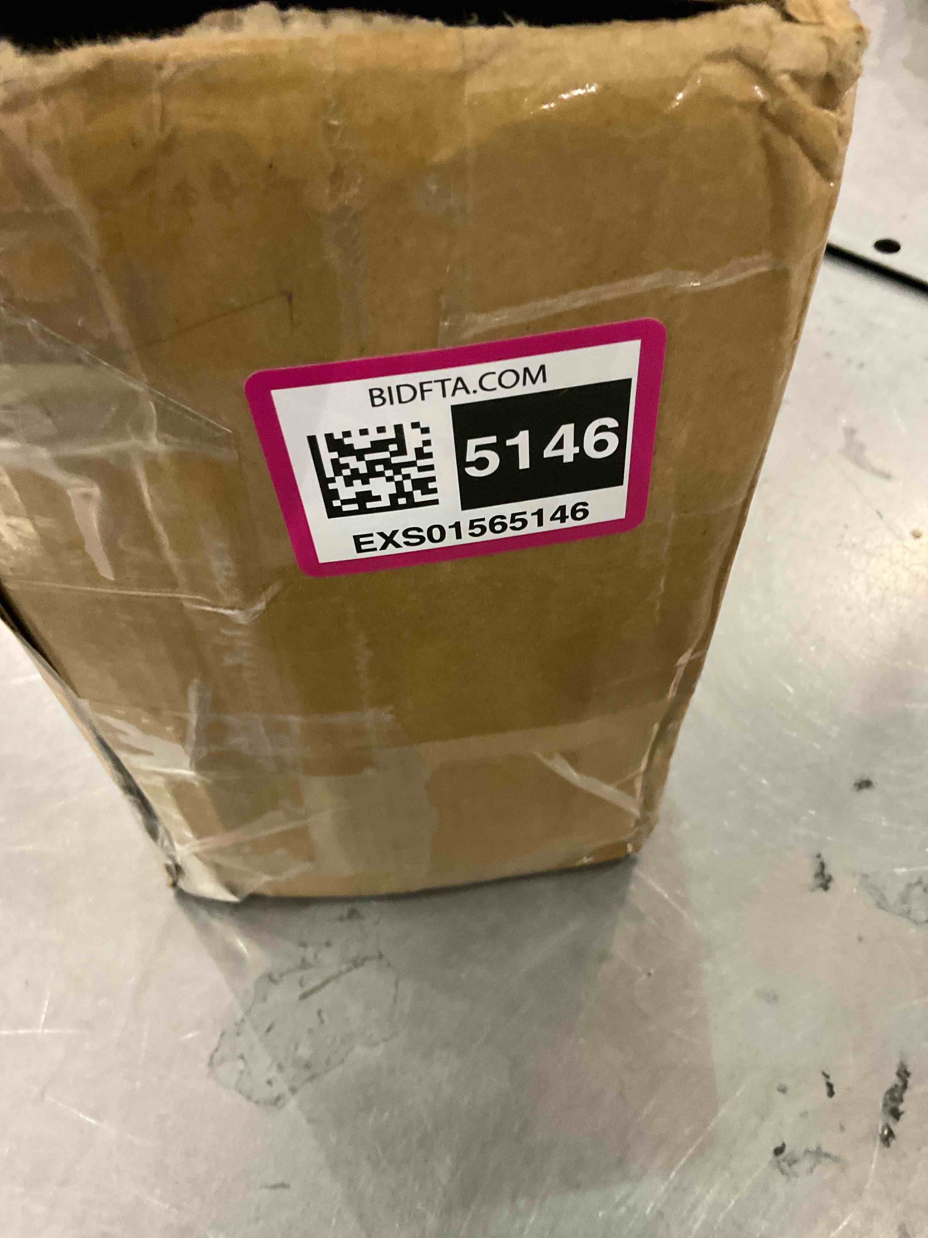 https://s3.amazonaws.com/lotting-images-prod/BargainHunt/EXS01565146_1717070580857.jpeg