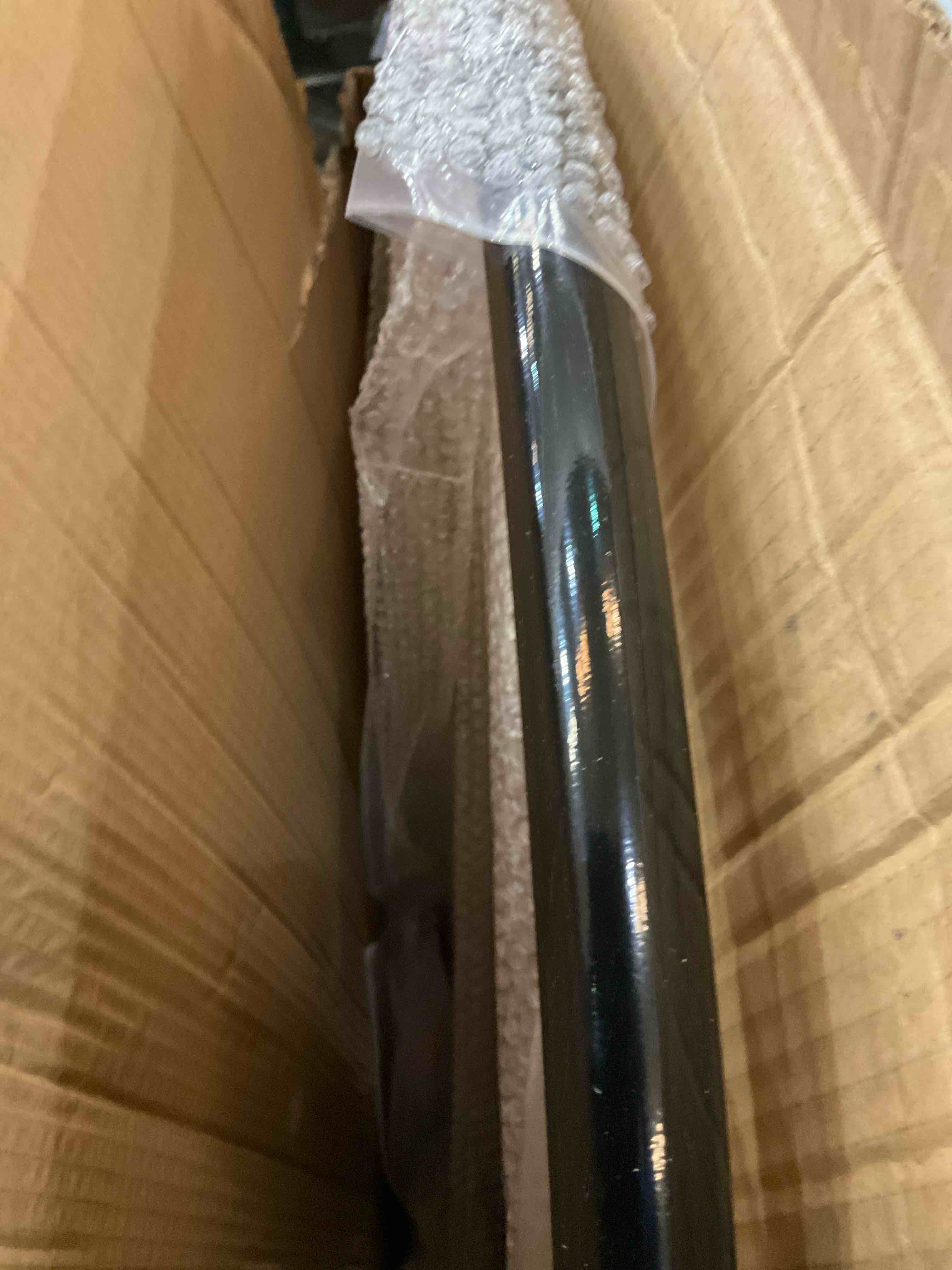 https://s3.amazonaws.com/lotting-images-prod/BargainHunt/EXS01565213_1717088260519.jpeg