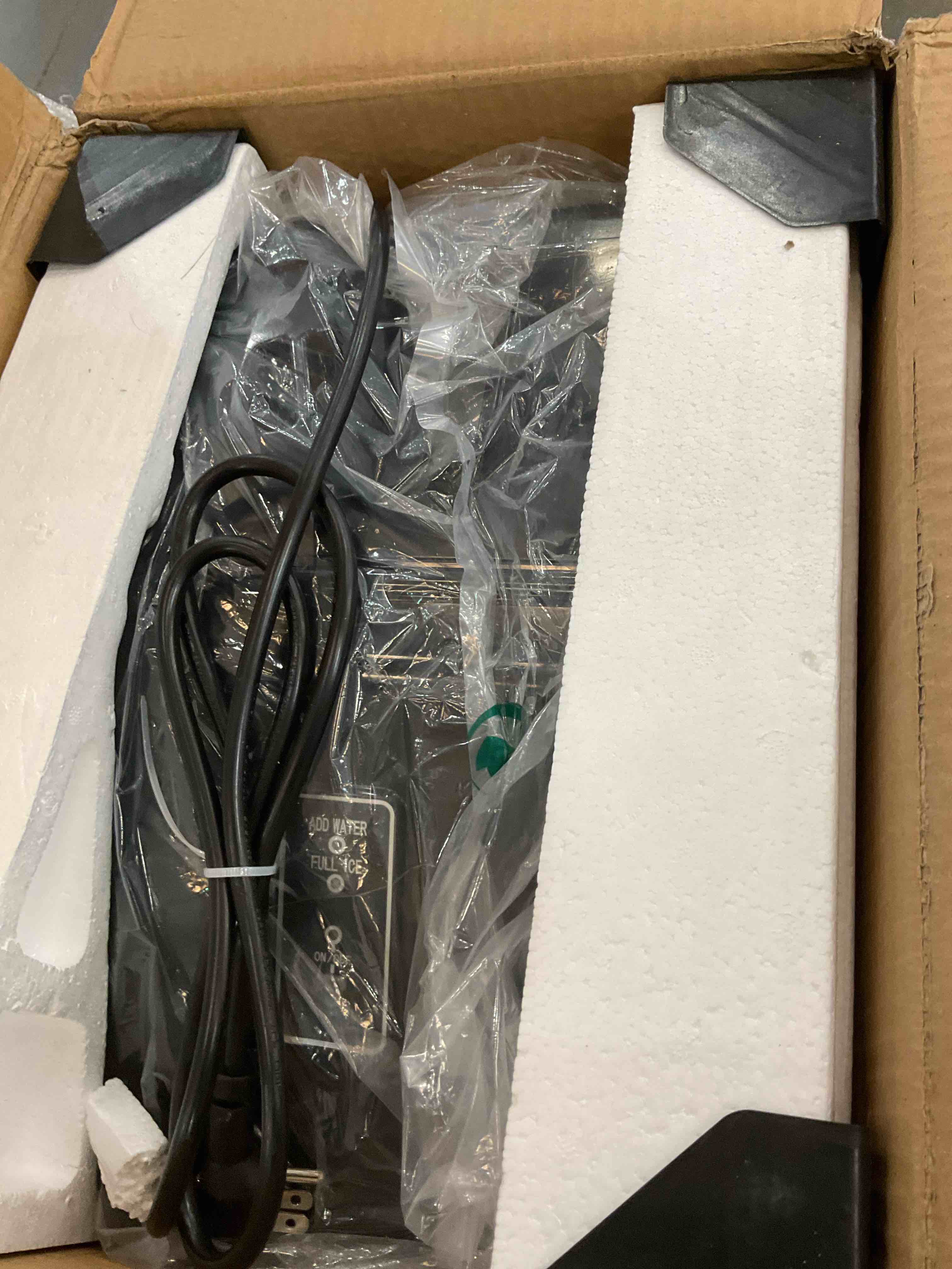 https://s3.amazonaws.com/lotting-images-prod/BargainHunt/EXS01565226_1717091632361.jpeg