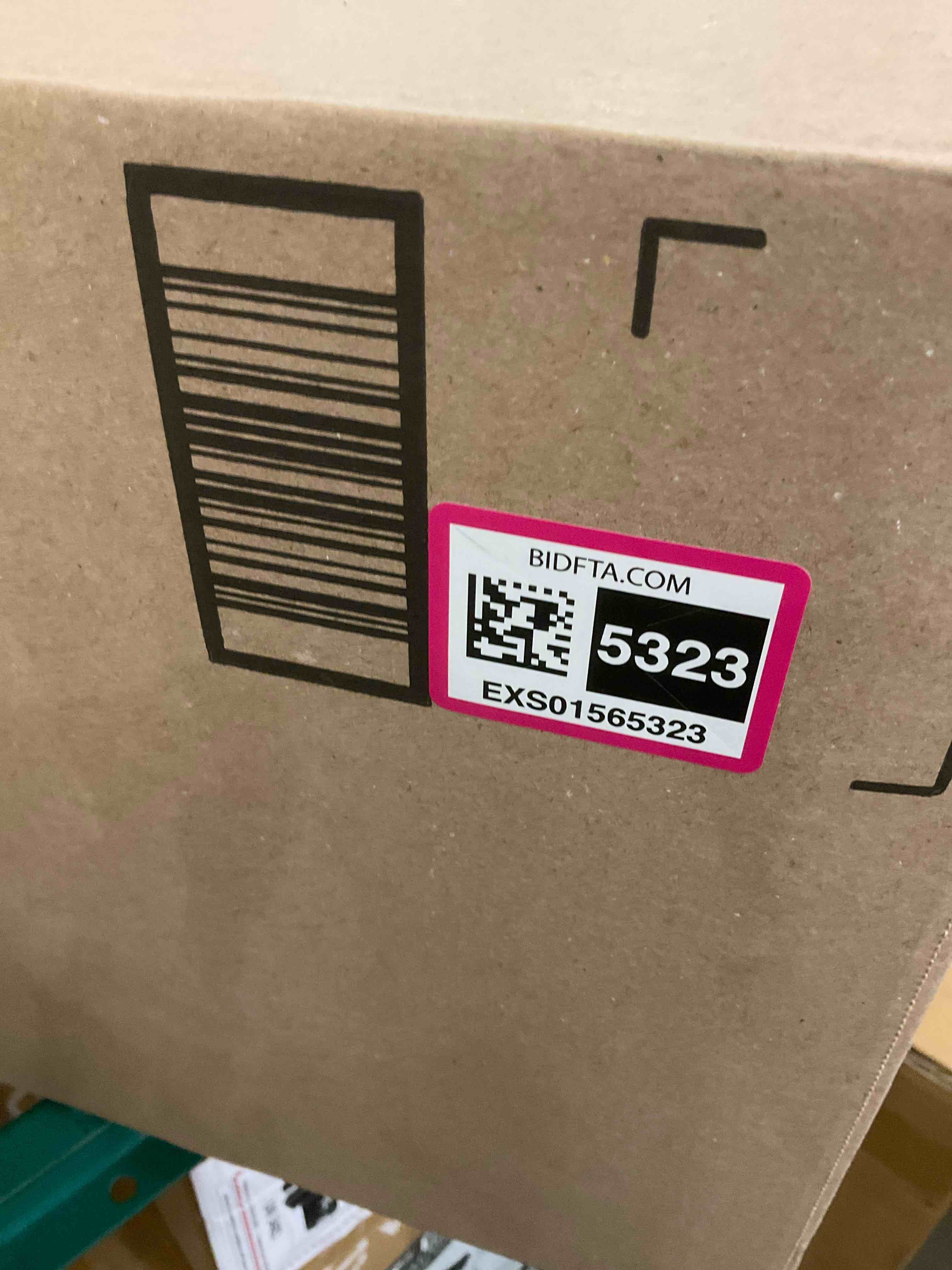 https://s3.amazonaws.com/lotting-images-prod/BargainHunt/EXS01565323_1717175879808.jpeg