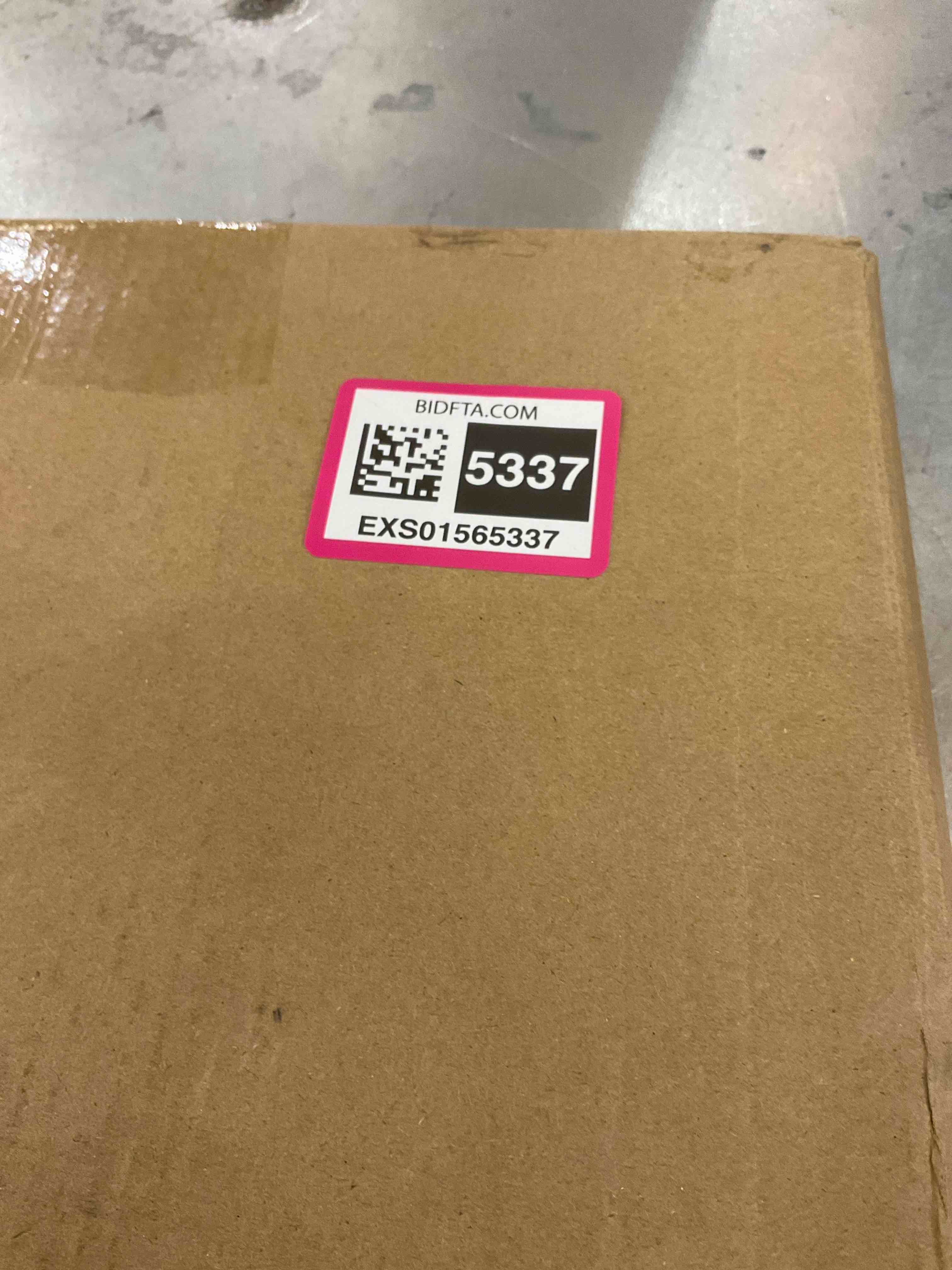 https://s3.amazonaws.com/lotting-images-prod/BargainHunt/EXS01565337_1717178046131.jpeg