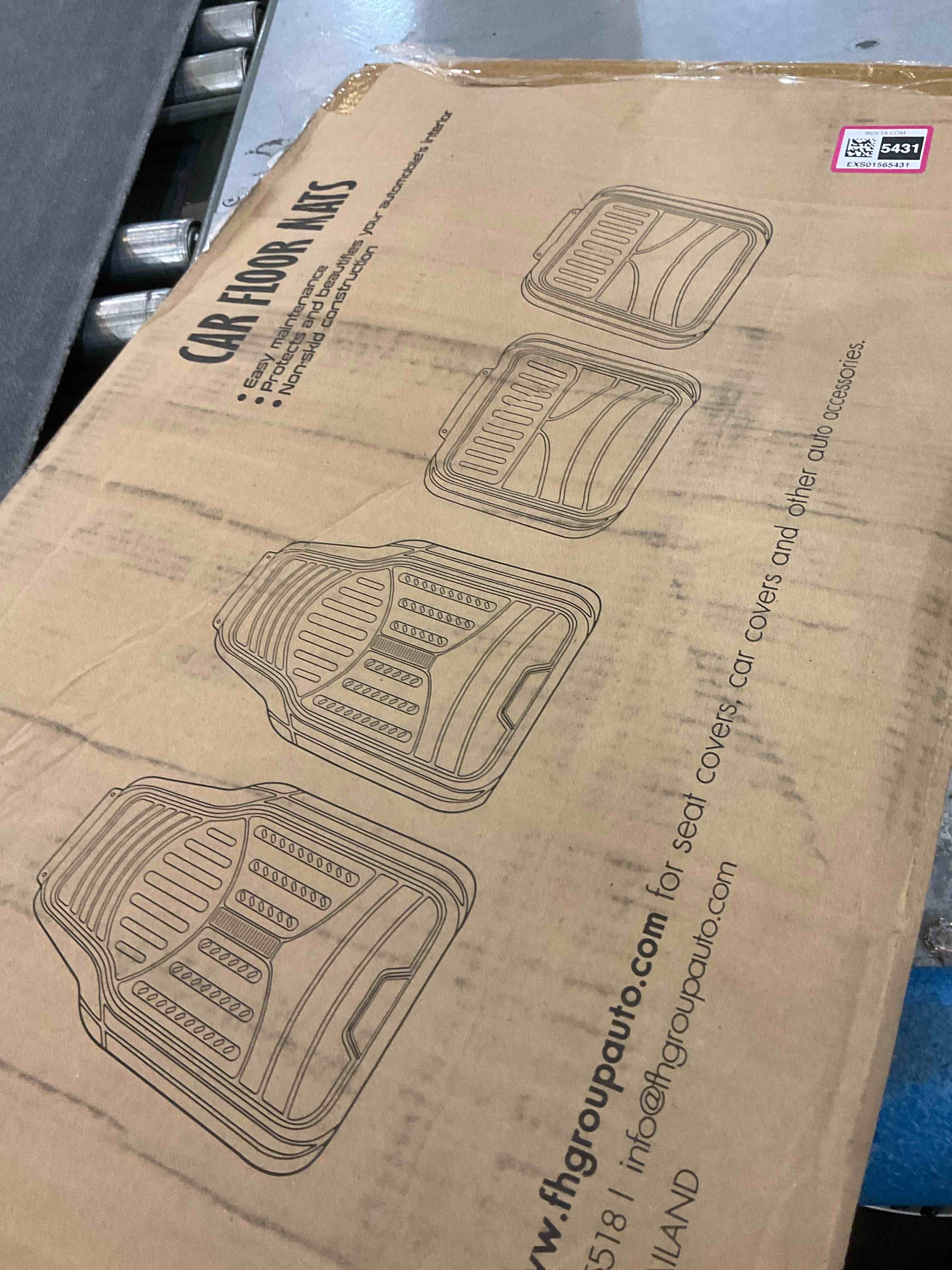 https://s3.amazonaws.com/lotting-images-prod/BargainHunt/EXS01565431_1717425807862.jpeg
