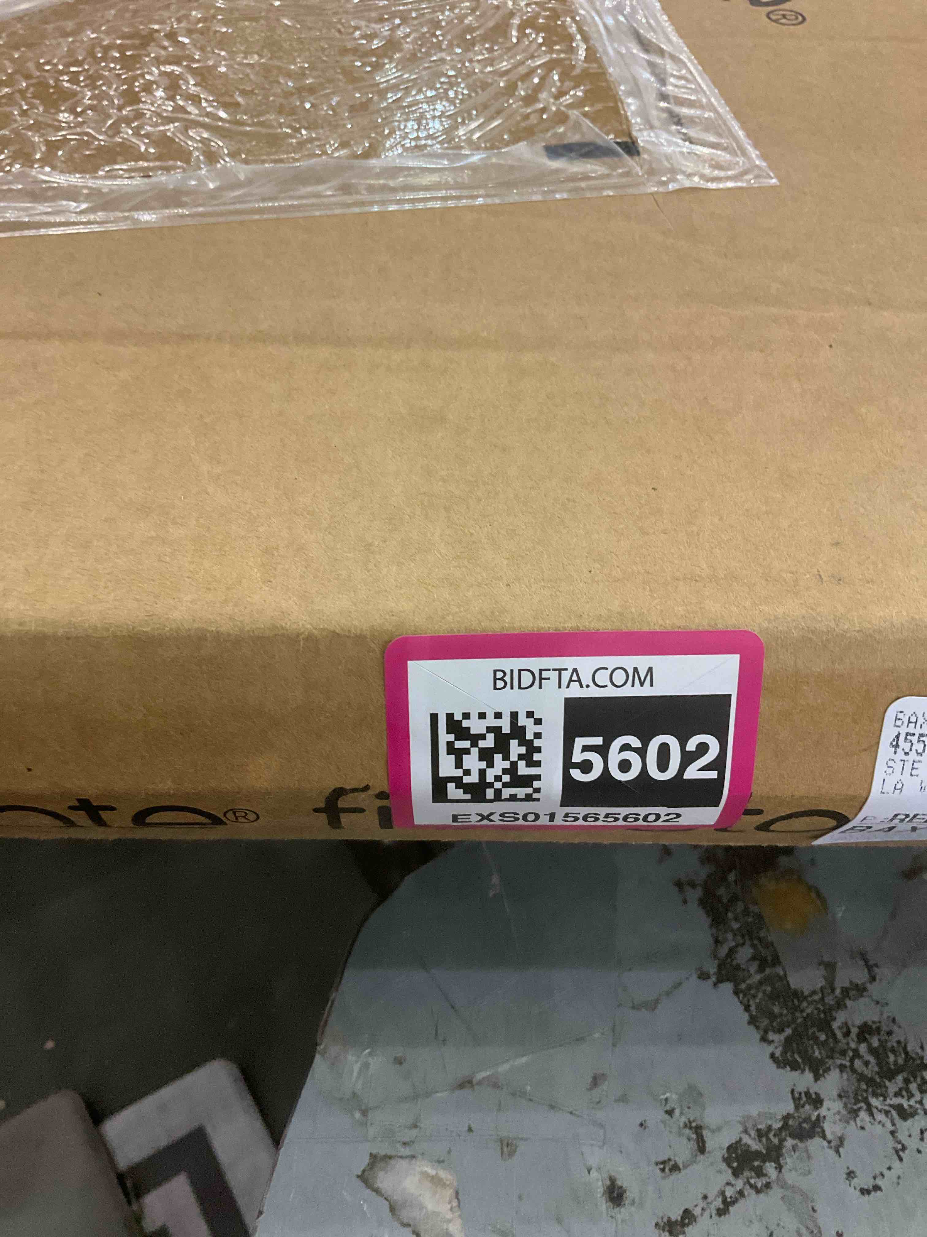 https://s3.amazonaws.com/lotting-images-prod/BargainHunt/EXS01565602_1717688695753.jpeg