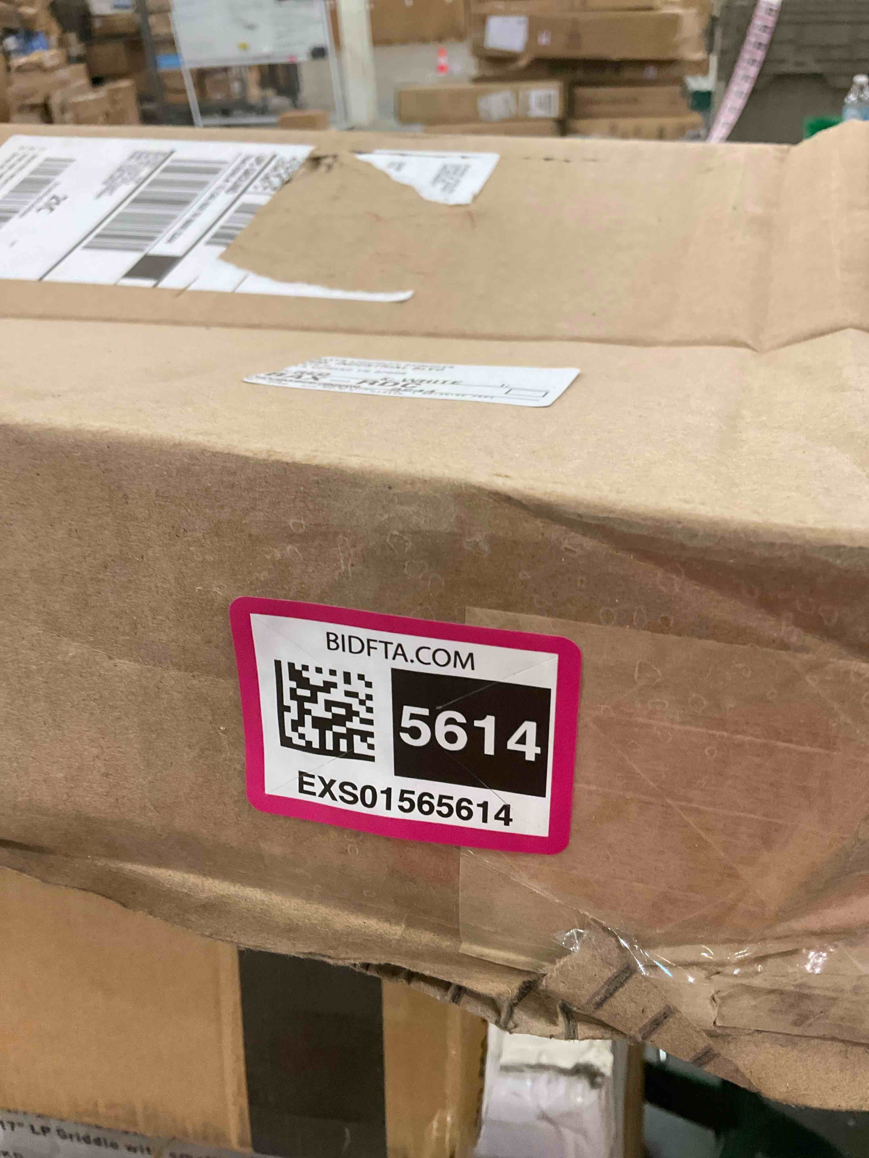 https://s3.amazonaws.com/lotting-images-prod/BargainHunt/EXS01565614_1717693540577.jpeg