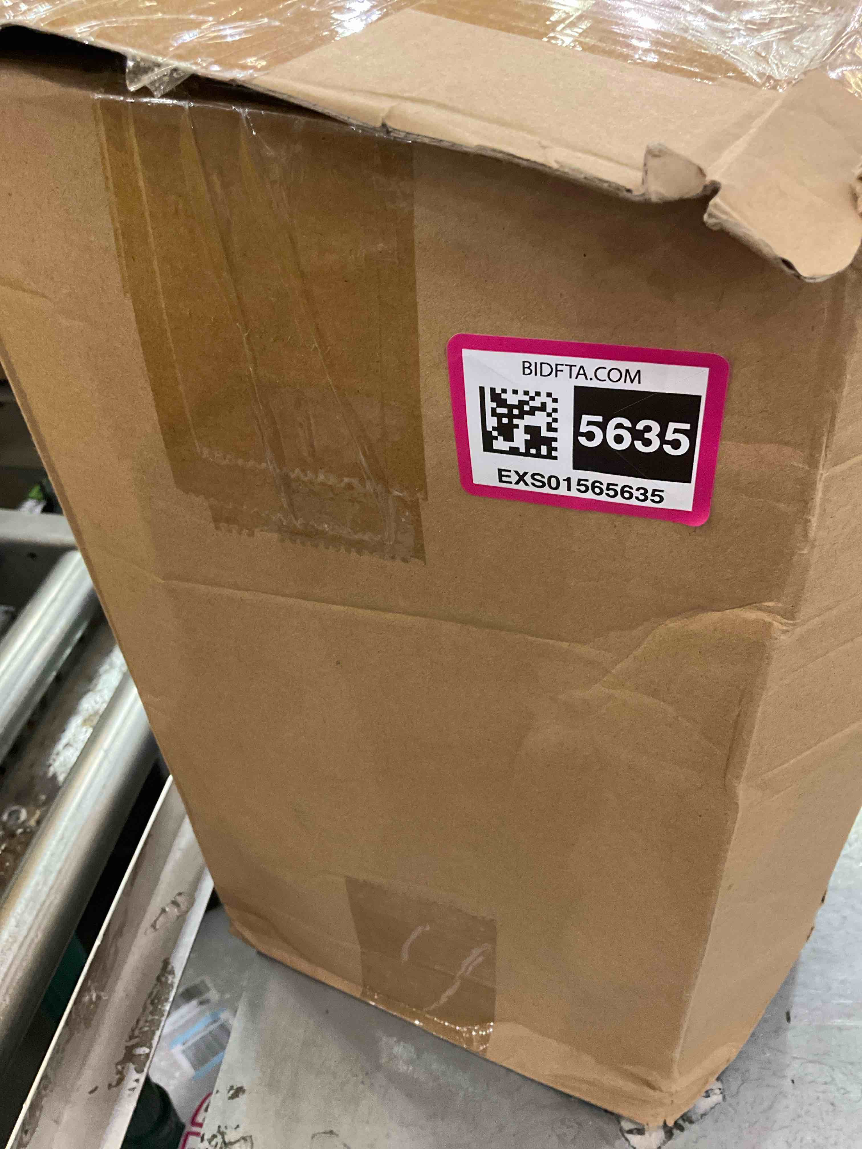 https://s3.amazonaws.com/lotting-images-prod/BargainHunt/EXS01565635_1717700694905.jpeg