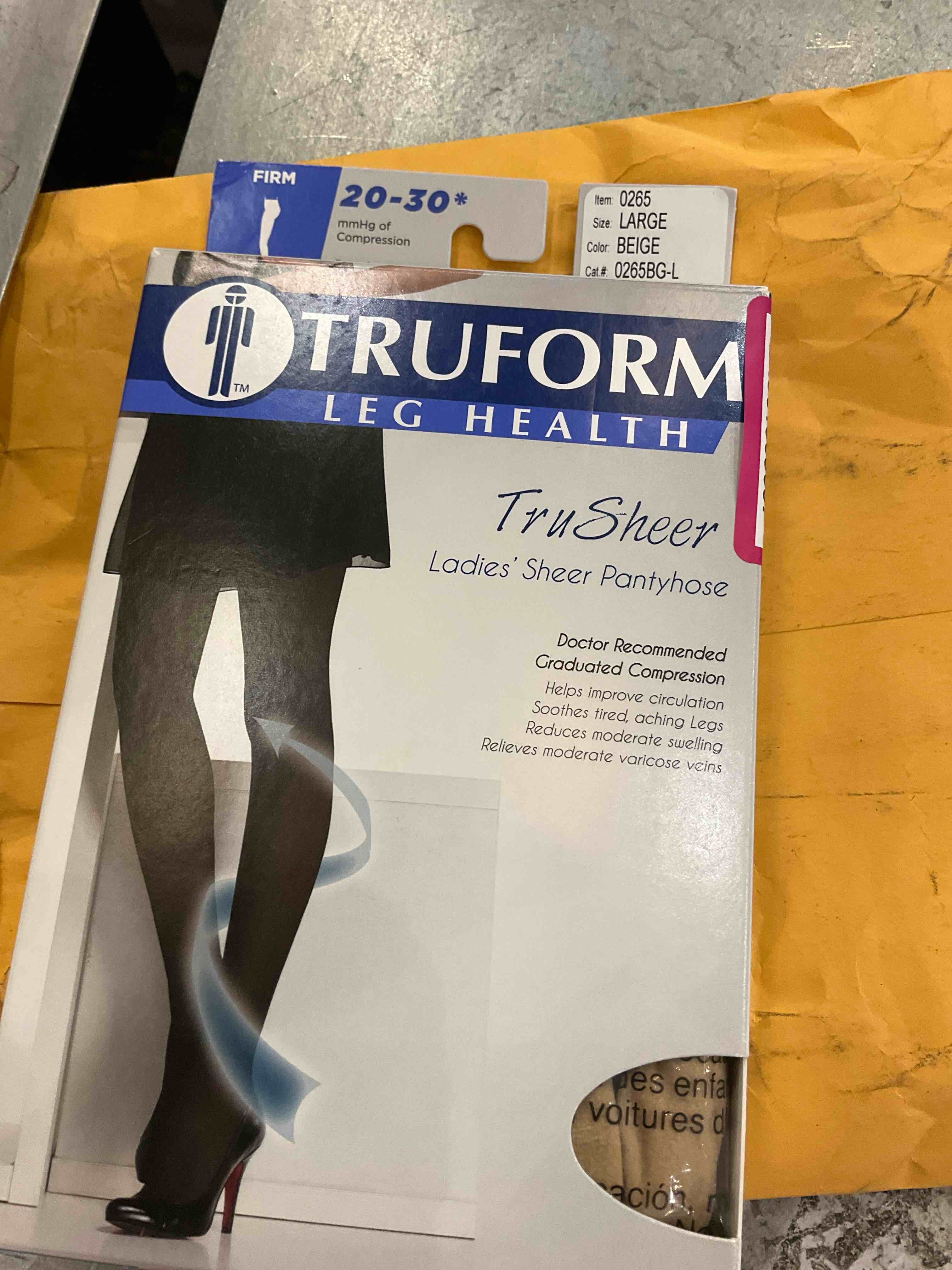https://s3.amazonaws.com/lotting-images-prod/BargainHunt/EXS01565637_1717701065920.jpeg