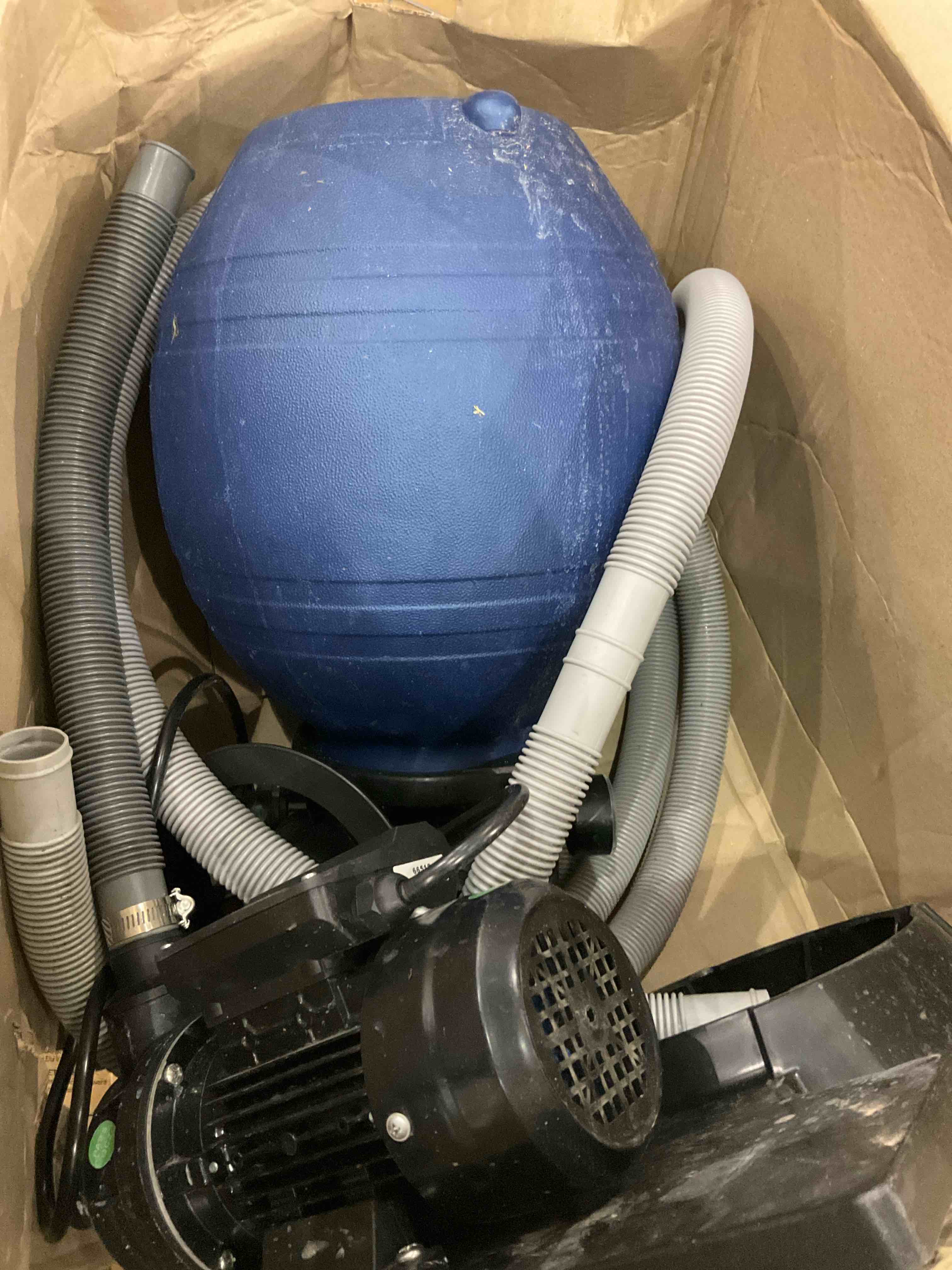 https://s3.amazonaws.com/lotting-images-prod/BargainHunt/EXS01565651_1717759923763.jpeg