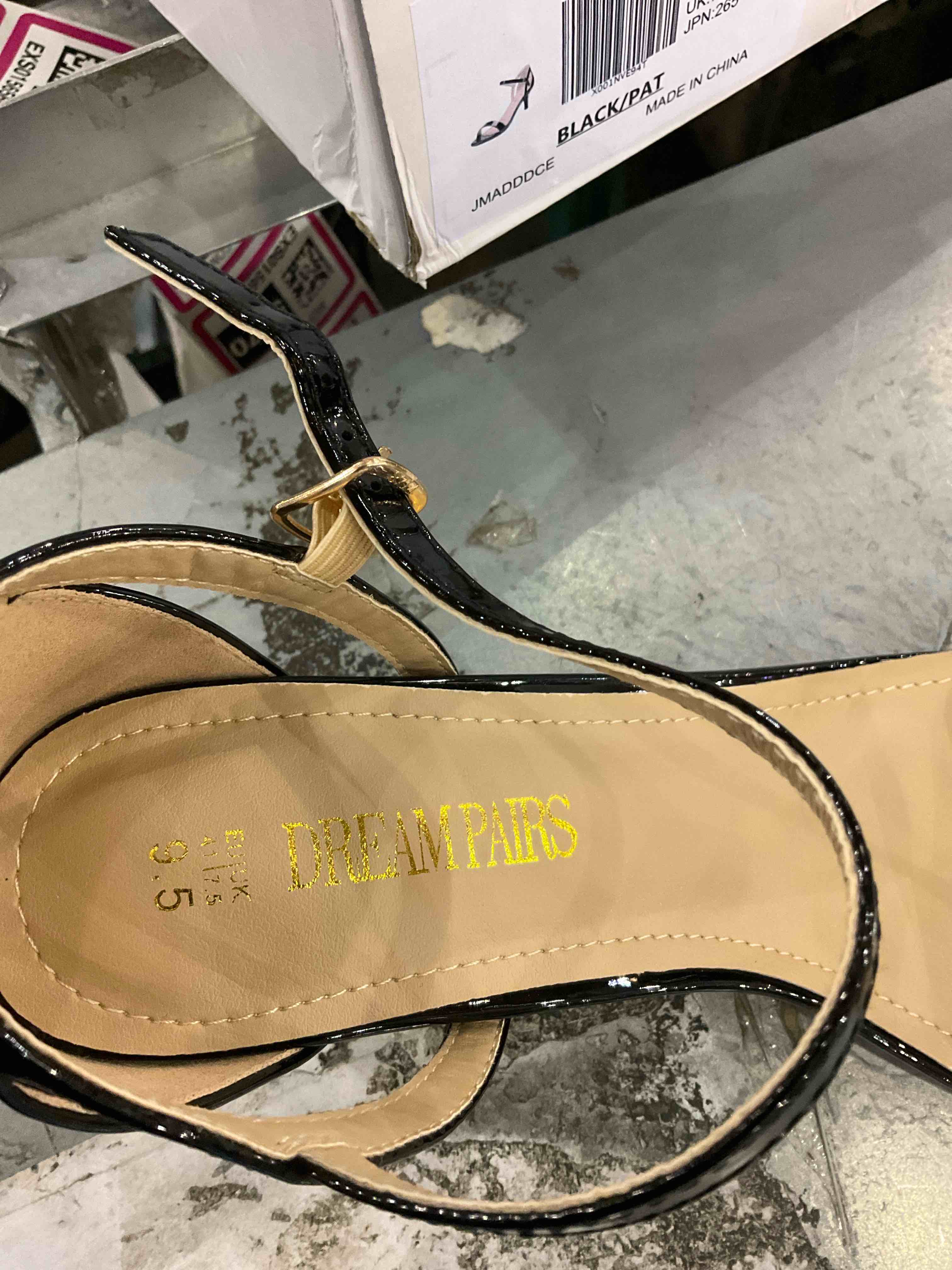 https://s3.amazonaws.com/lotting-images-prod/BargainHunt/EXS01565665_1717763435450.jpeg