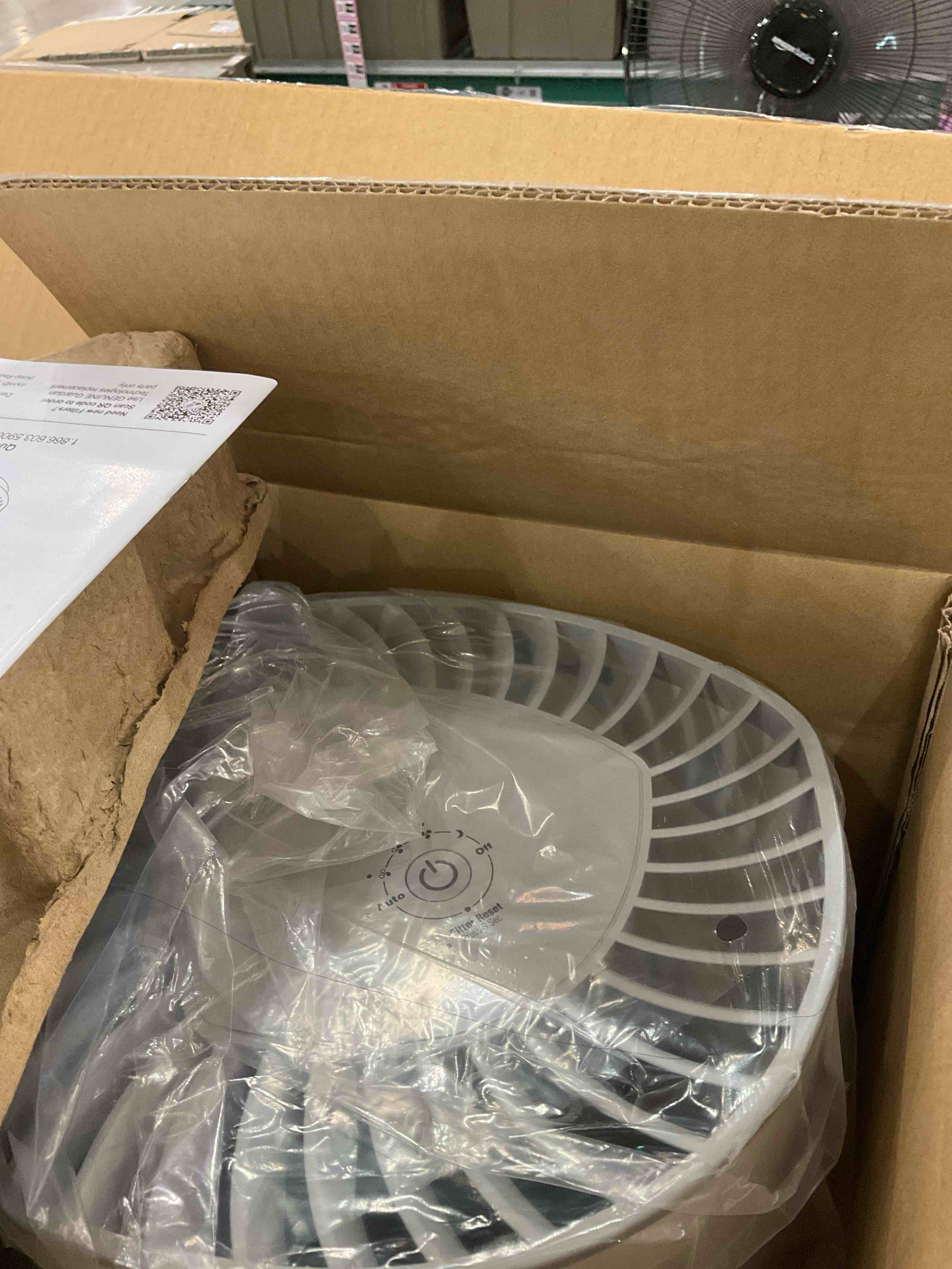 https://s3.amazonaws.com/lotting-images-prod/BargainHunt/EXS01565708_1717773824334.jpeg