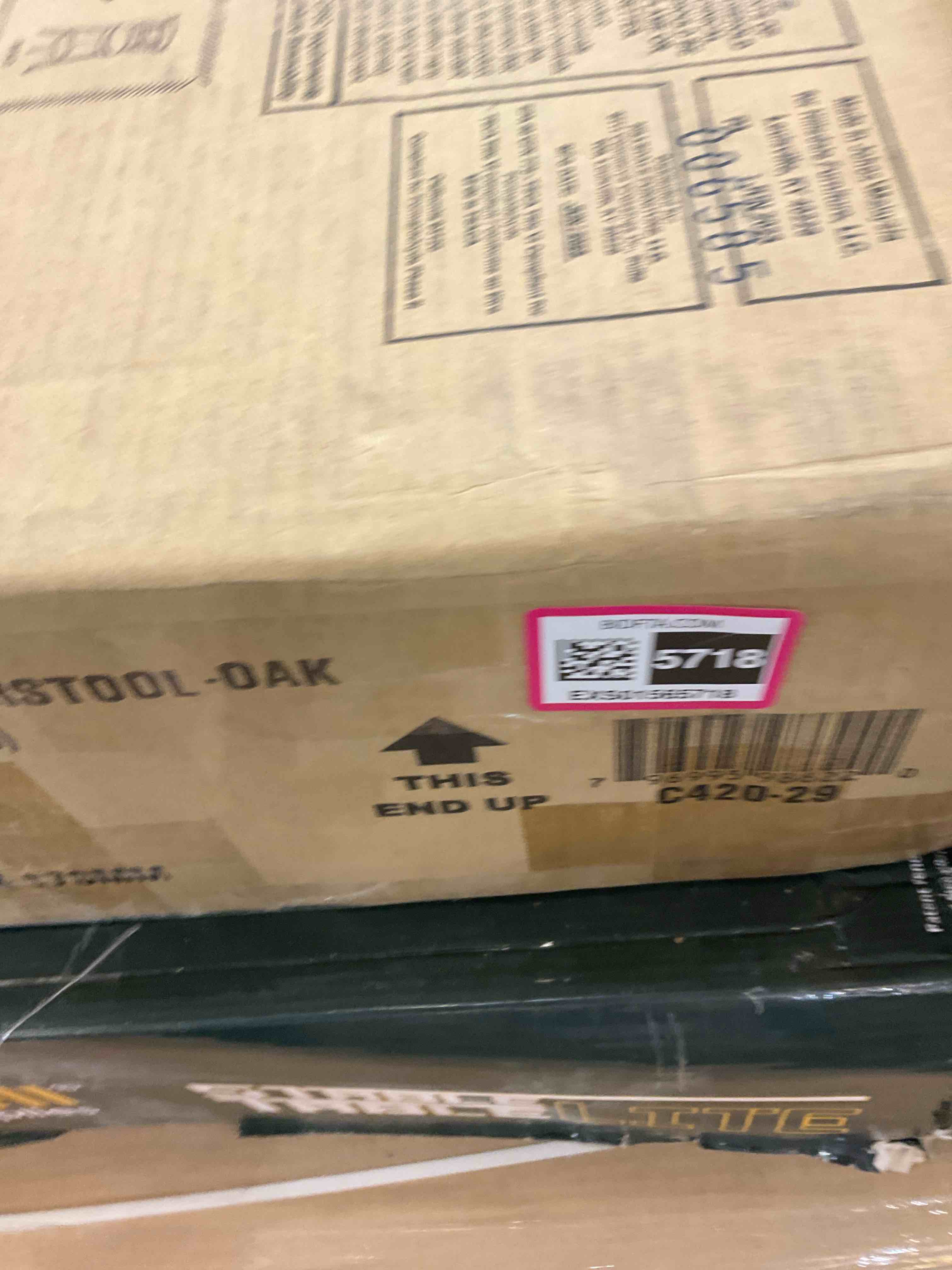 https://s3.amazonaws.com/lotting-images-prod/BargainHunt/EXS01565718_1717779201226.jpeg