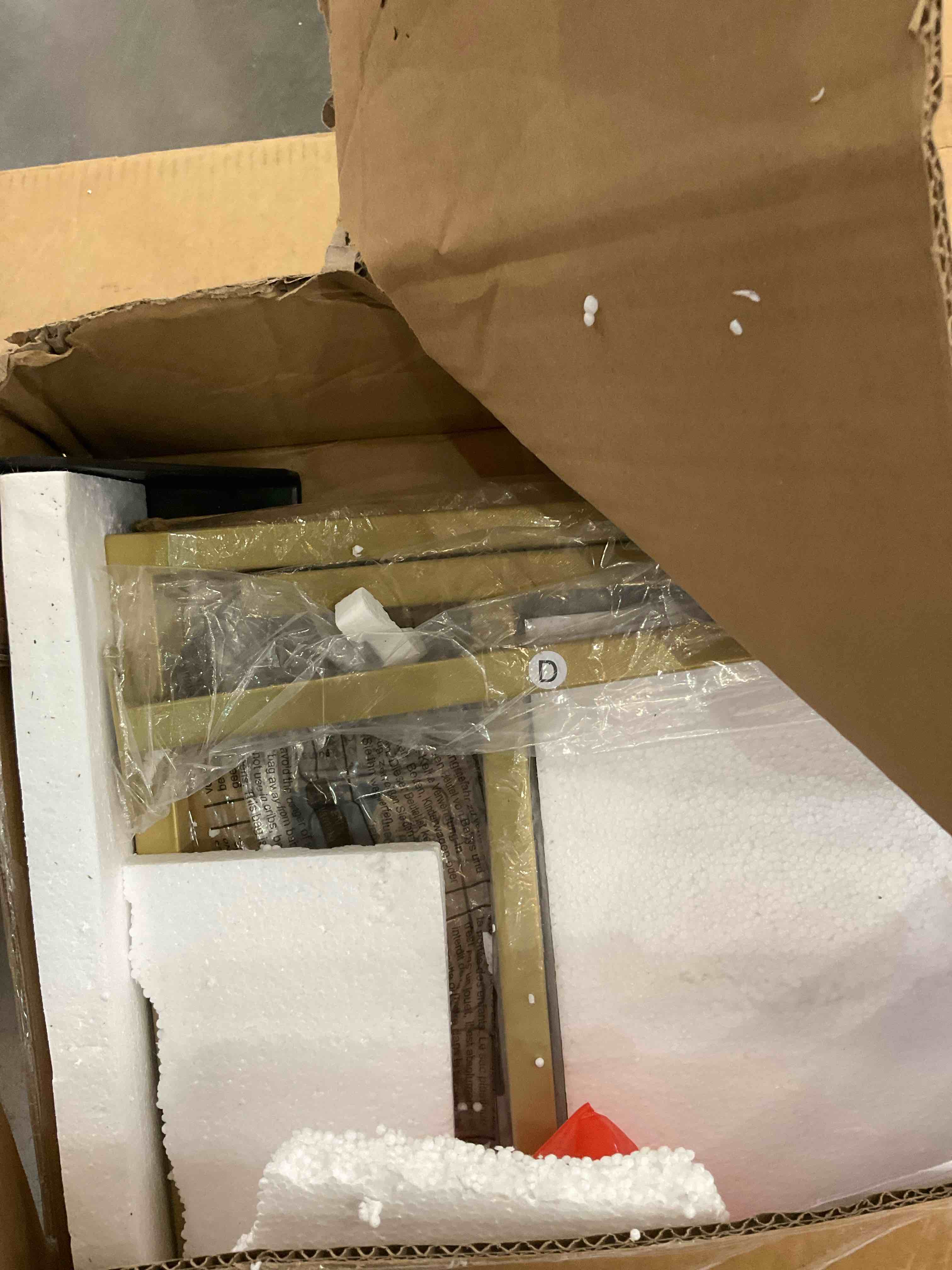 https://s3.amazonaws.com/lotting-images-prod/BargainHunt/EXS01565721_1717779620386.jpeg