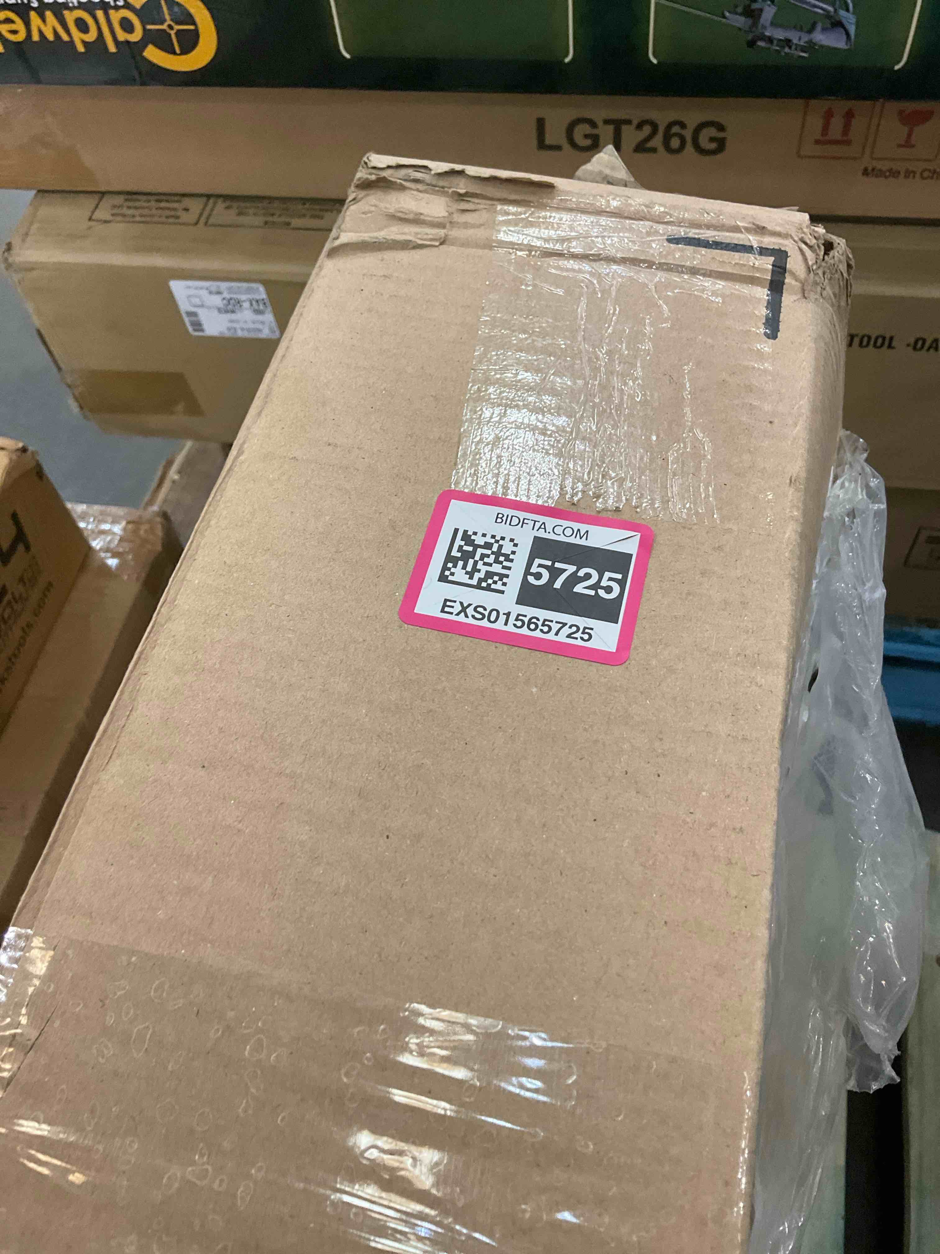 https://s3.amazonaws.com/lotting-images-prod/BargainHunt/EXS01565725_1717780579665.jpeg