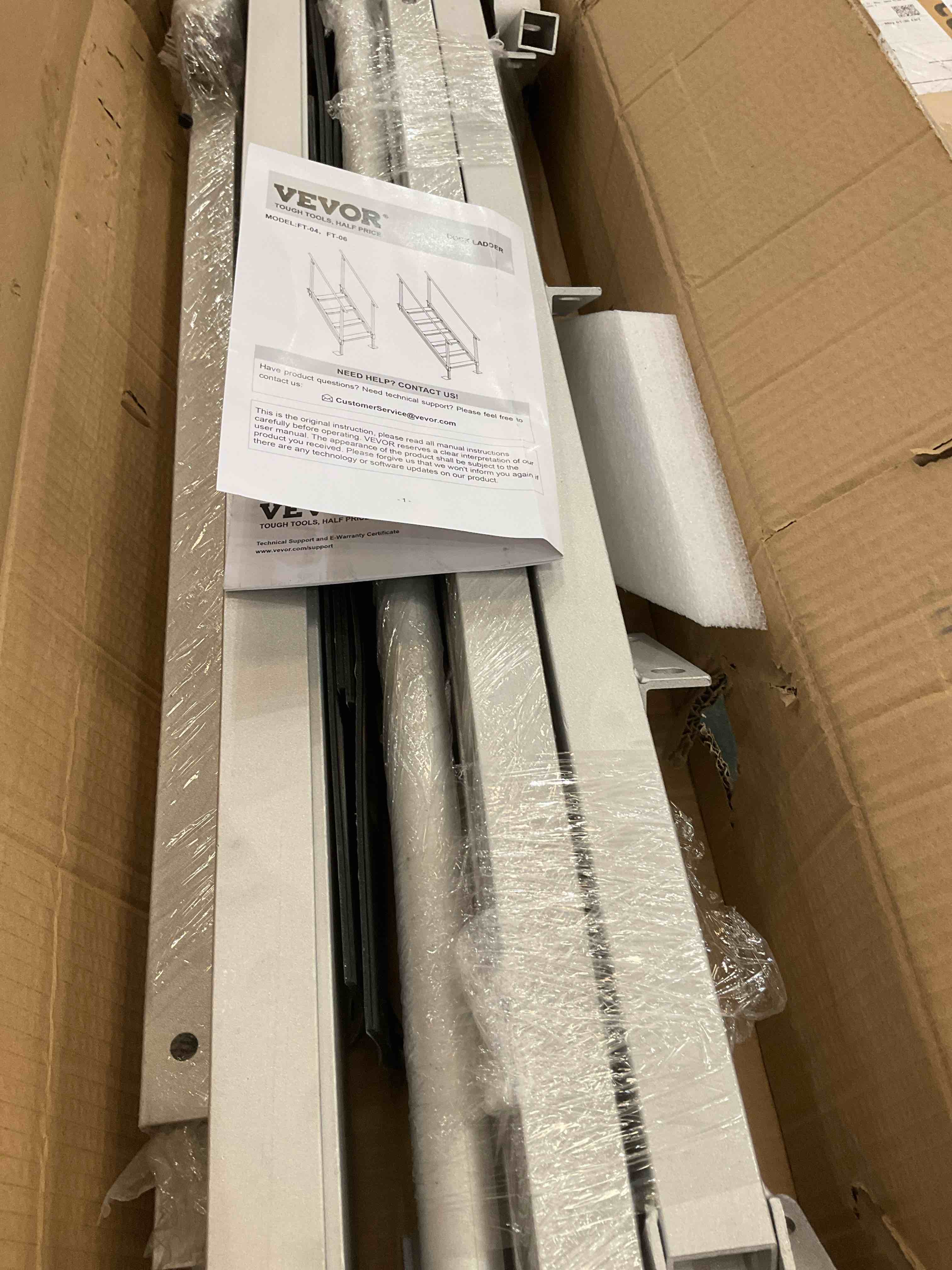 https://s3.amazonaws.com/lotting-images-prod/BargainHunt/EXS01565727_1717781289920.jpeg
