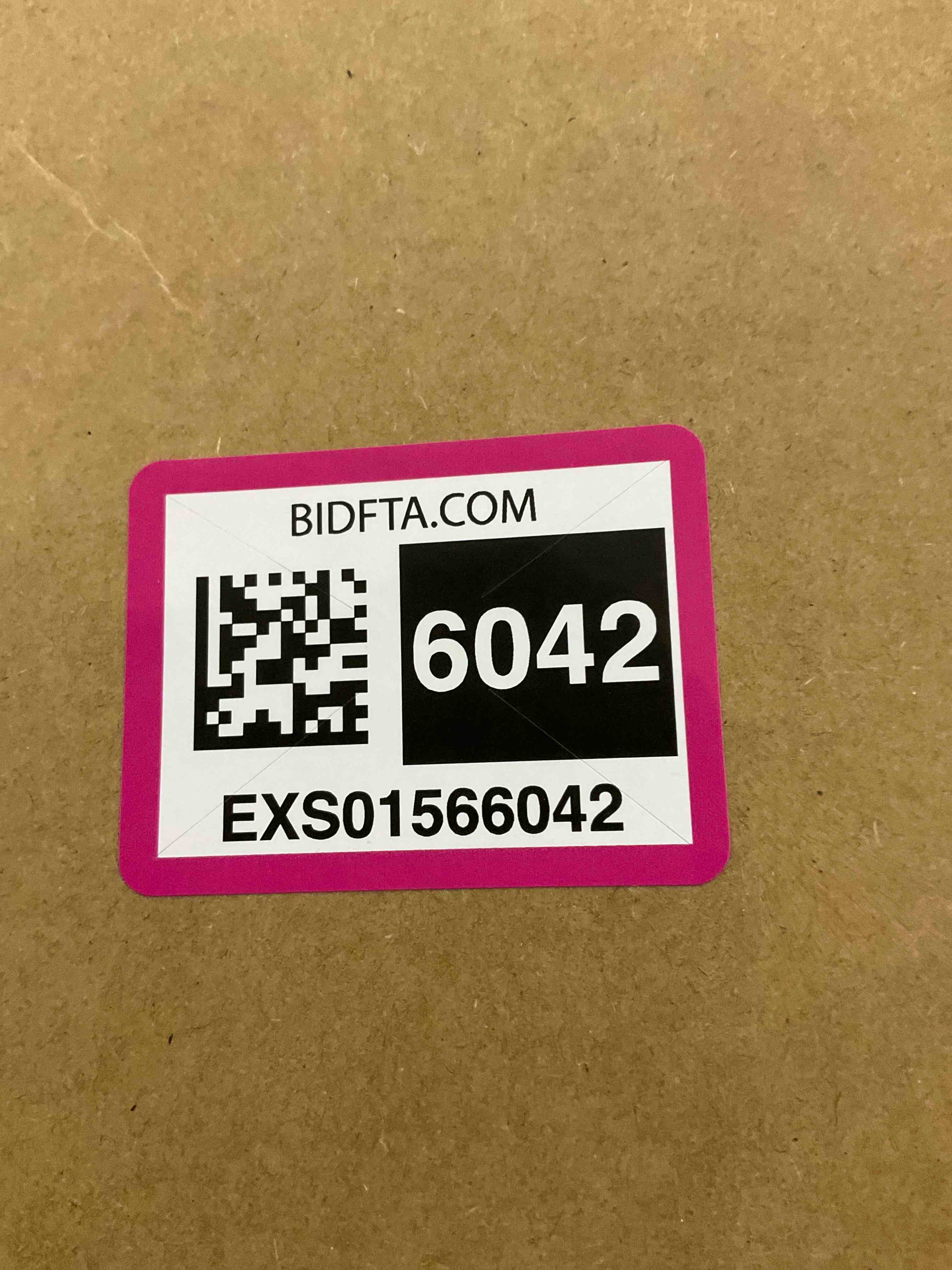 https://s3.amazonaws.com/lotting-images-prod/BargainHunt/EXS01566042_1715958004134.jpeg