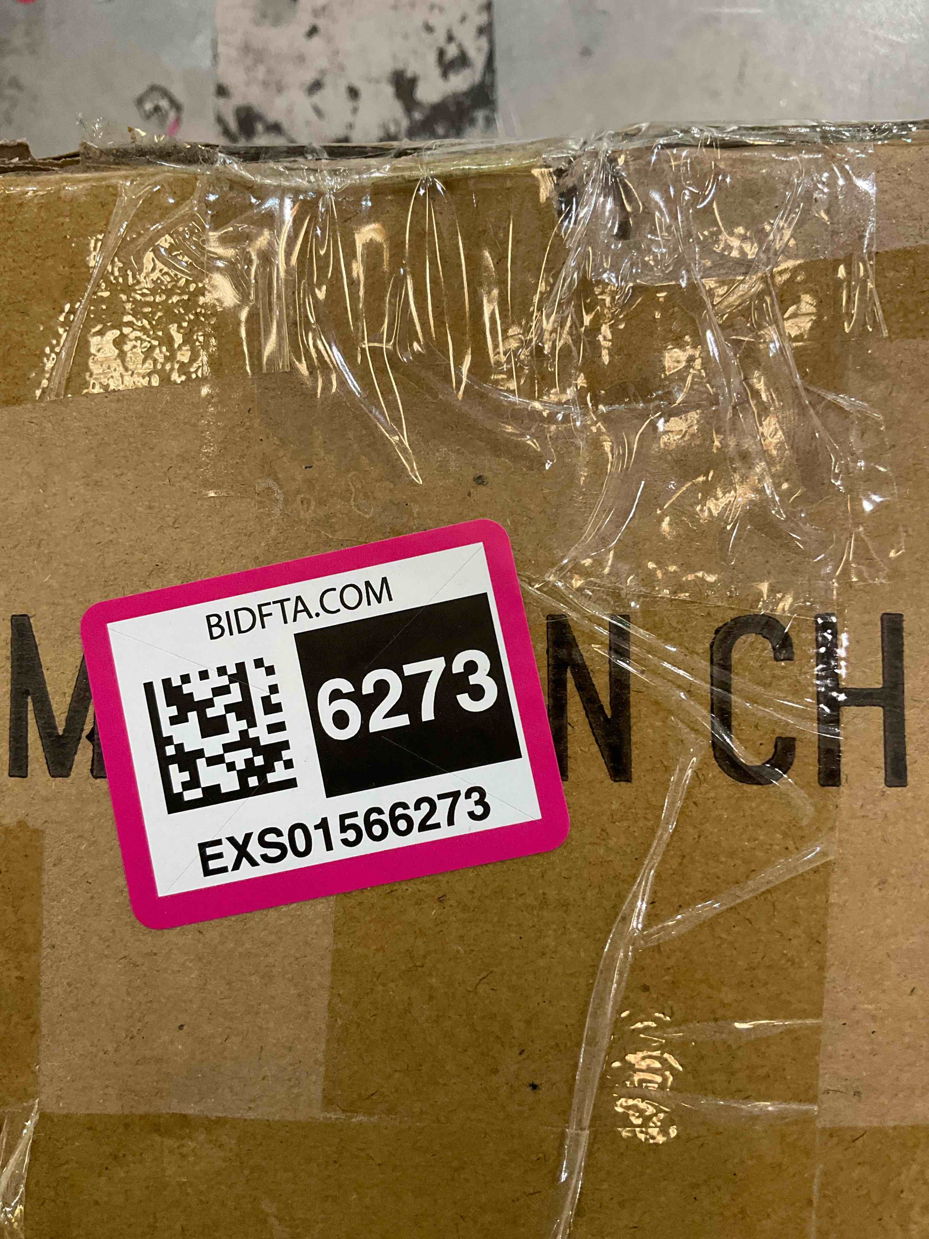 https://s3.amazonaws.com/lotting-images-prod/BargainHunt/EXS01566273_1716225265875.jpeg