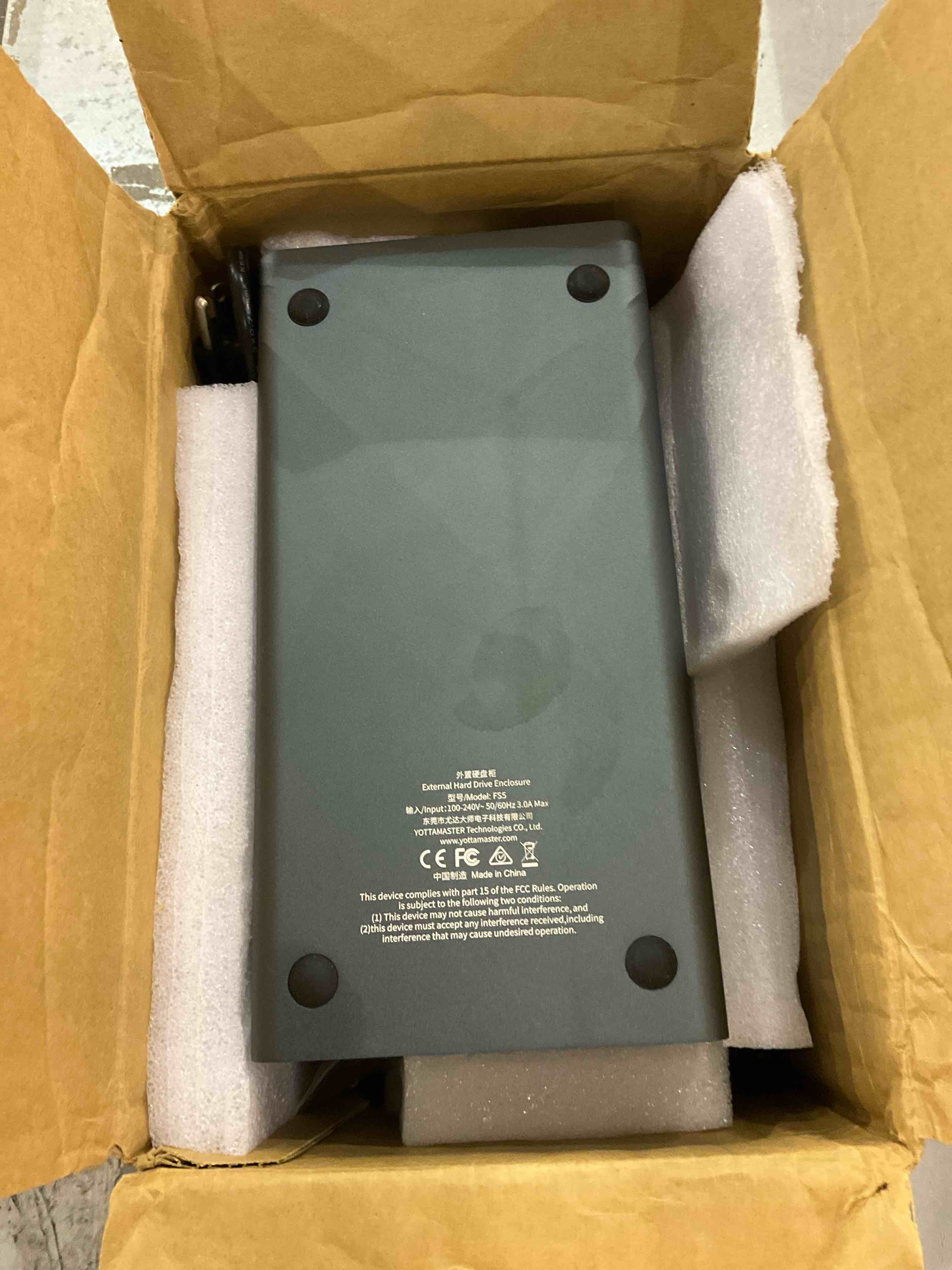 https://s3.amazonaws.com/lotting-images-prod/BargainHunt/EXS01566315_1716290213899.jpeg
