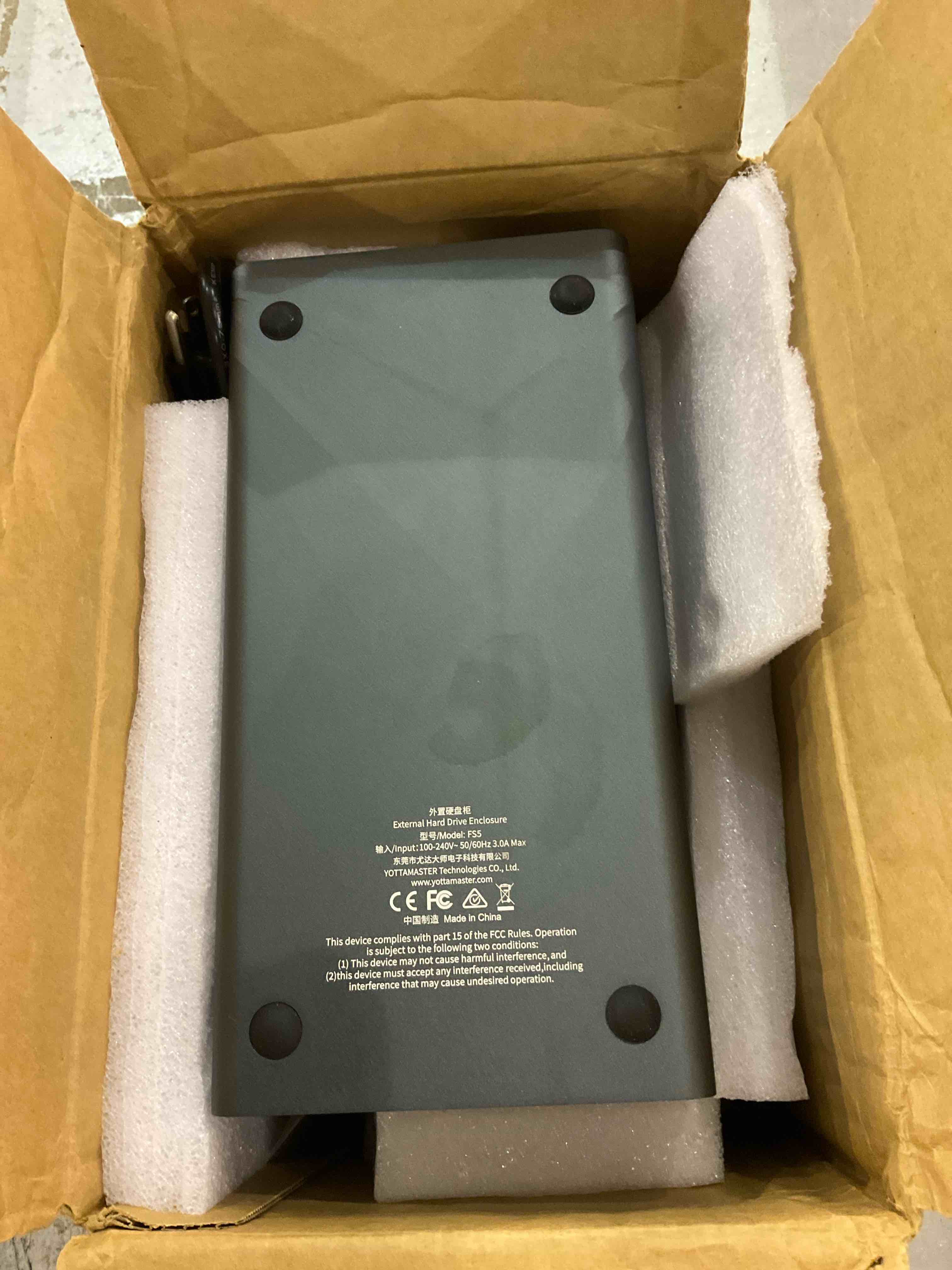 https://s3.amazonaws.com/lotting-images-prod/BargainHunt/EXS01566315_1716290215926.jpeg