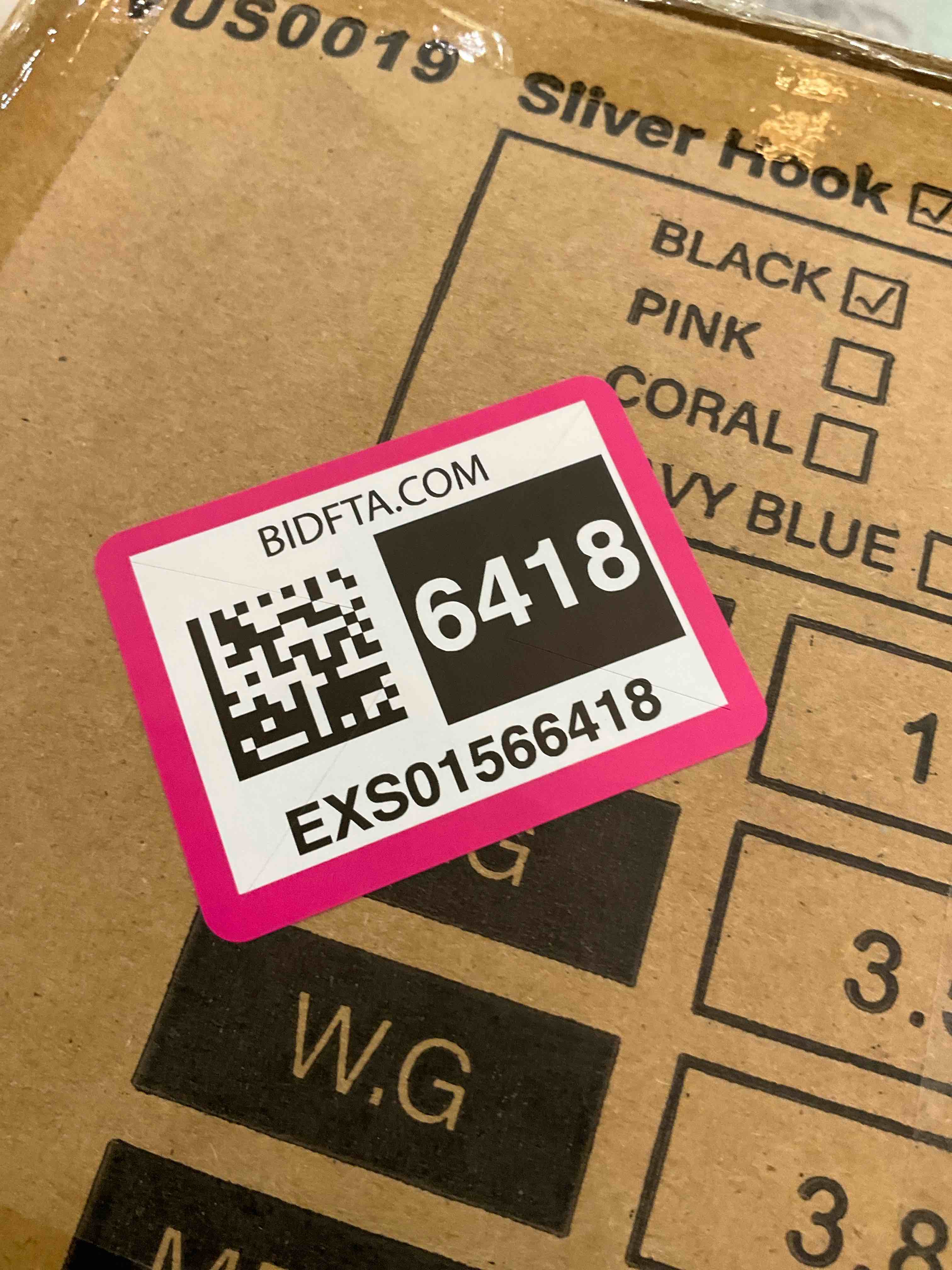 https://s3.amazonaws.com/lotting-images-prod/BargainHunt/EXS01566418_1716310644757.jpeg