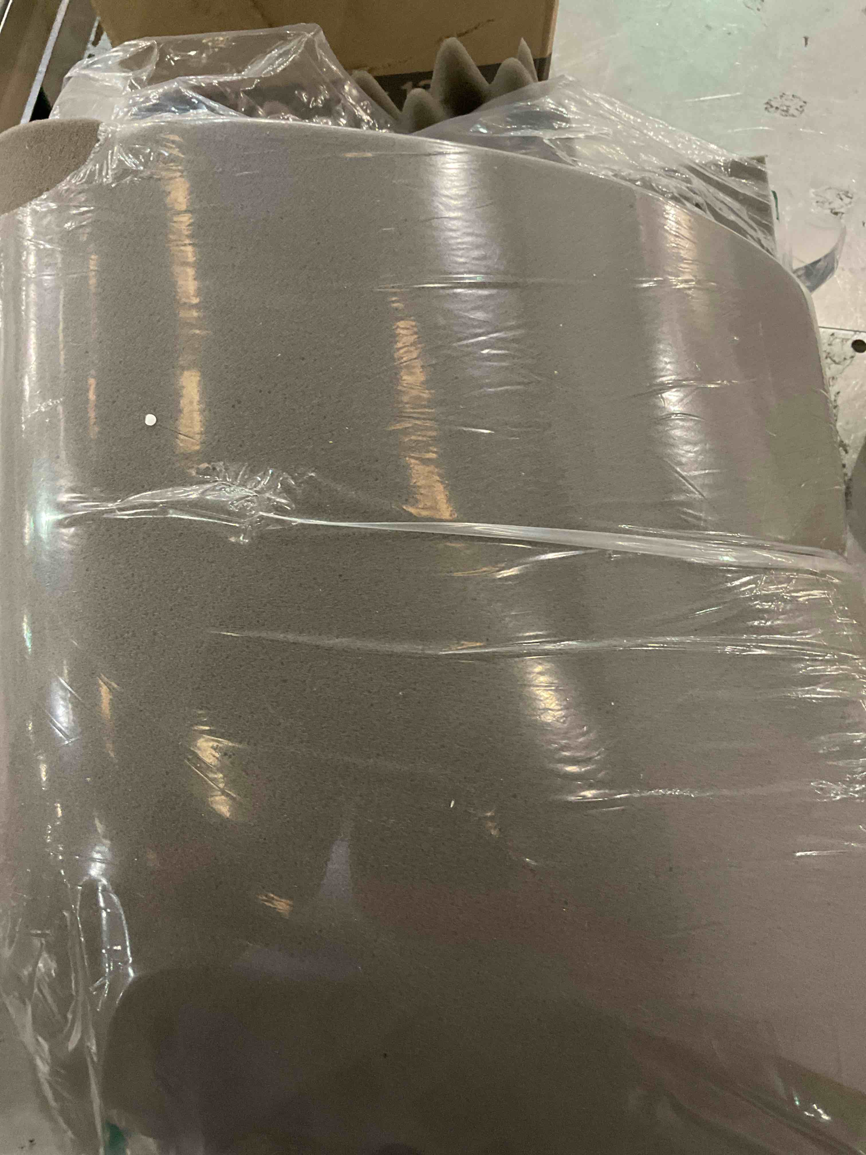 https://s3.amazonaws.com/lotting-images-prod/BargainHunt/EXS01566487_1716384628487.jpeg